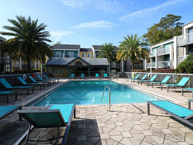 Oakbrook Pool