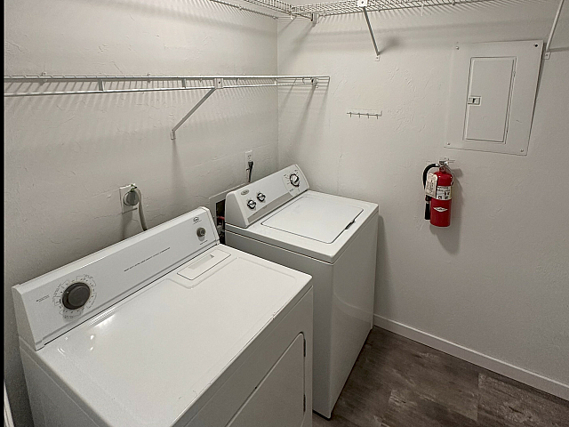 Full Size Washer & Dryer