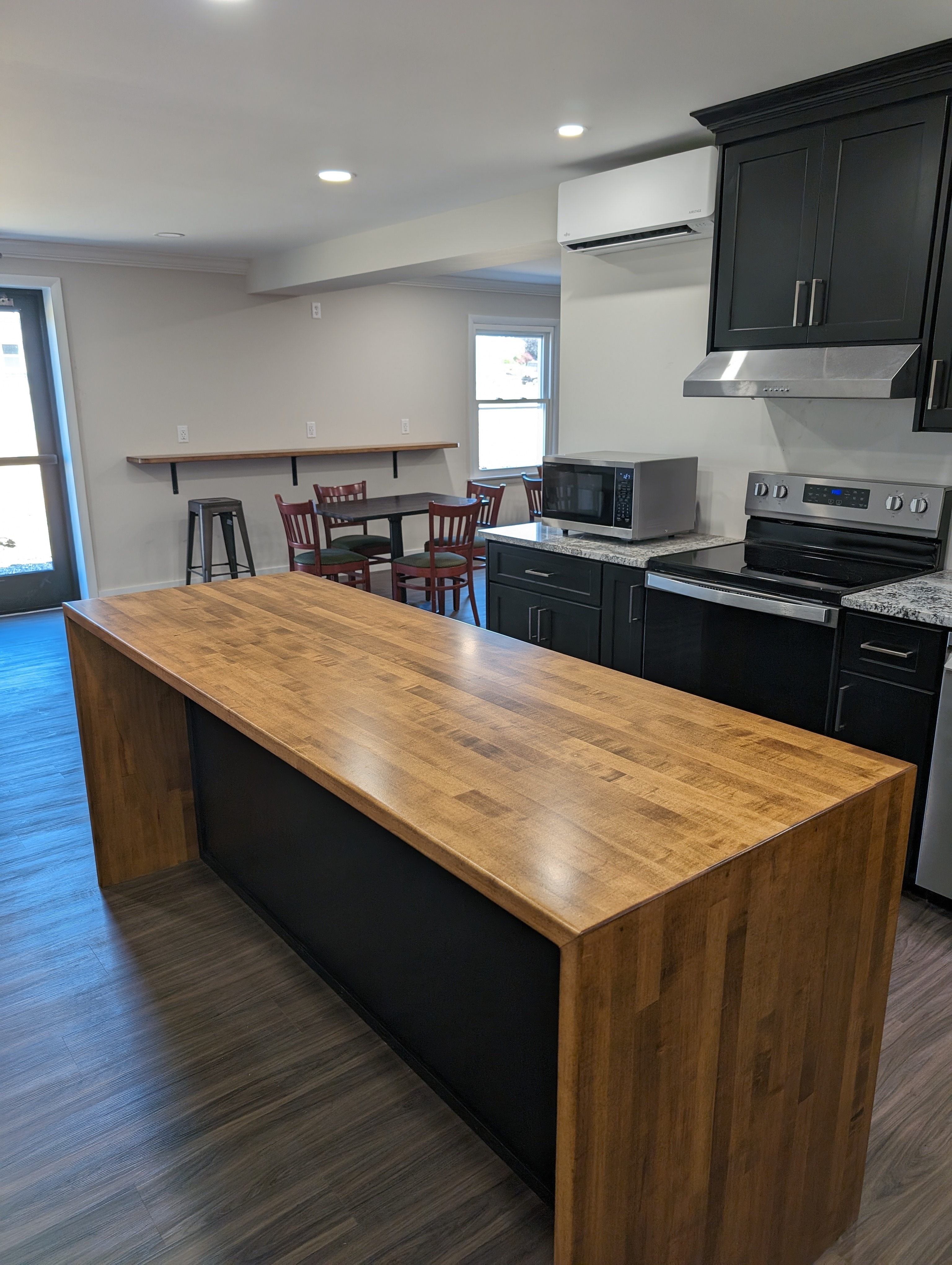 Shared Kitchen & Common Area