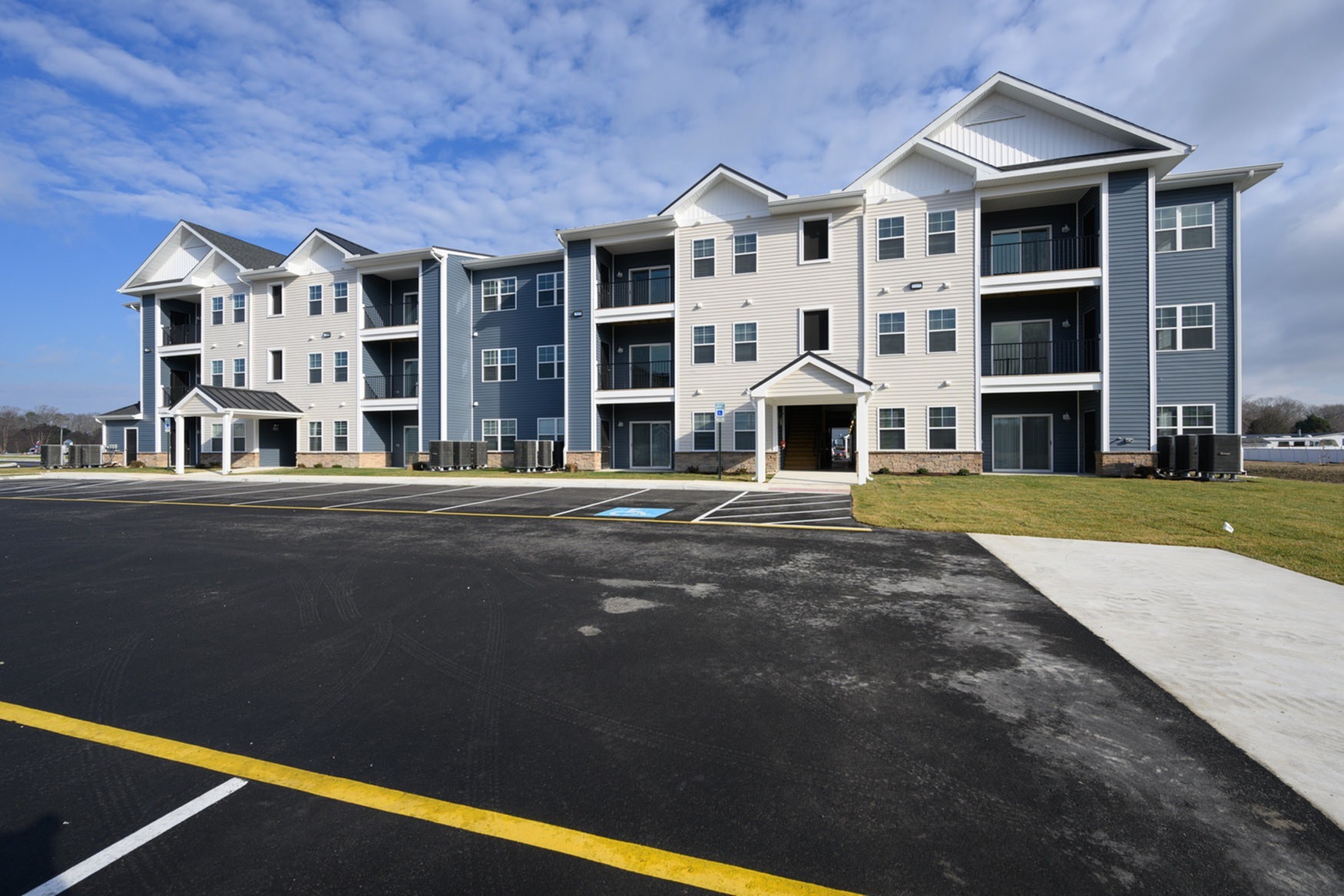 View Photos Riverside Apartments