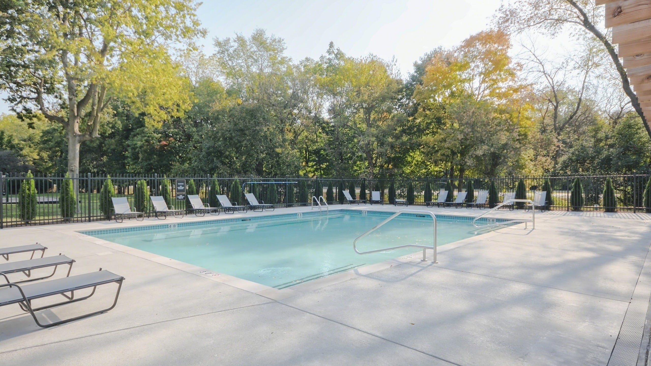 Chateau de Ville Swimming Pool