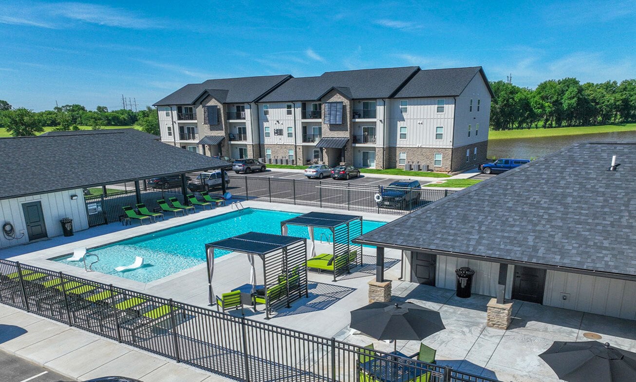 The Pinnacle at Stone Creek Falls Brookline MO