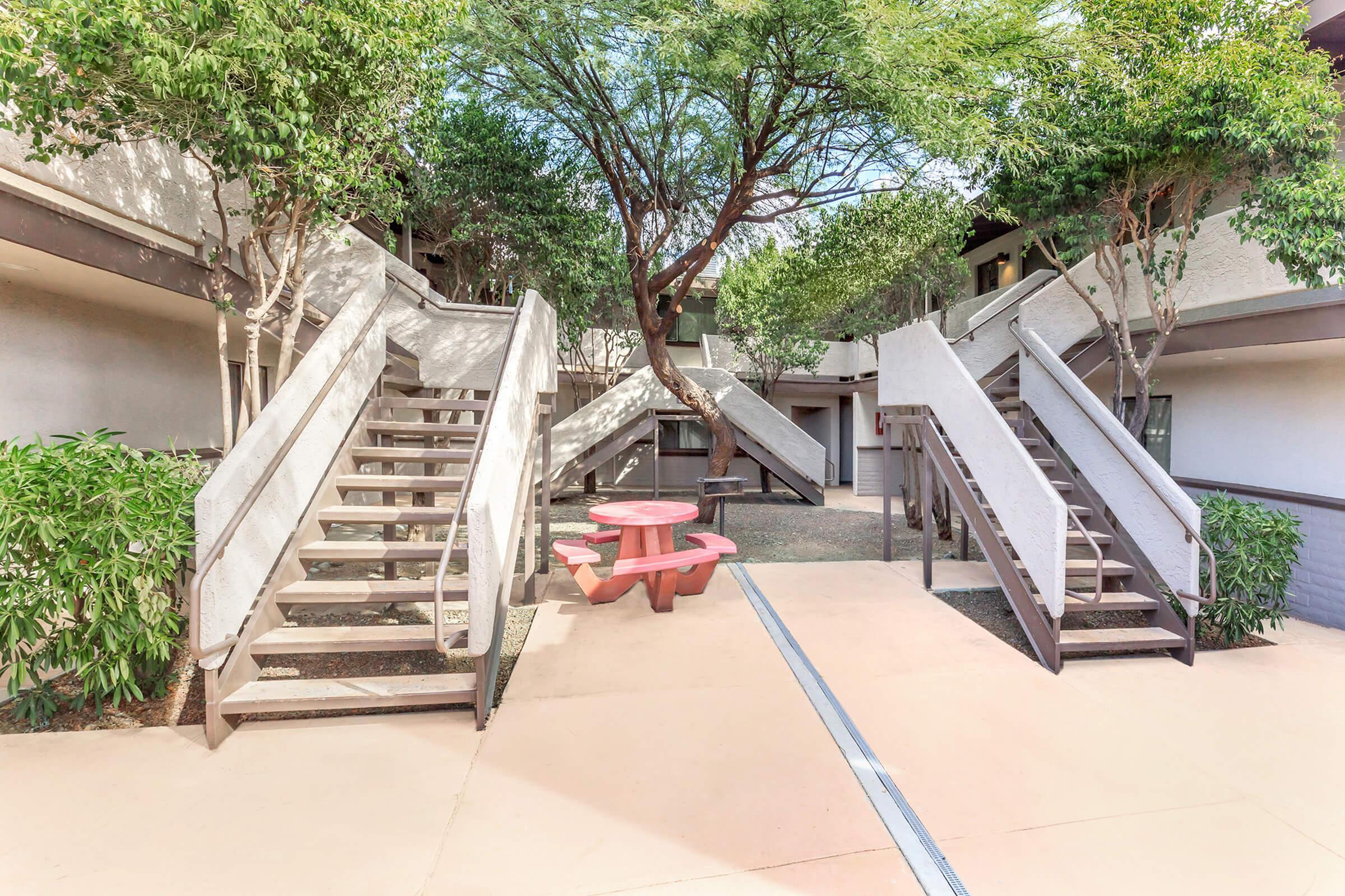 Outdoor community amenities at San Simeon Apartments in Tucson, AZ