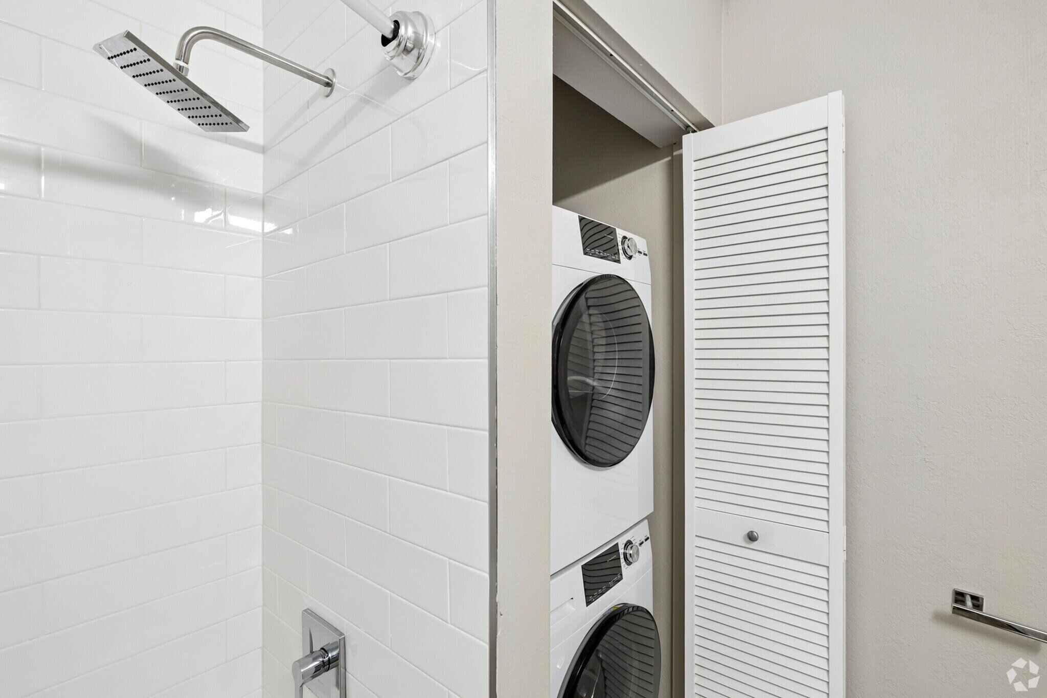 Apartment interior amenities at Sand Pebble Apartments in Tucson Arizona