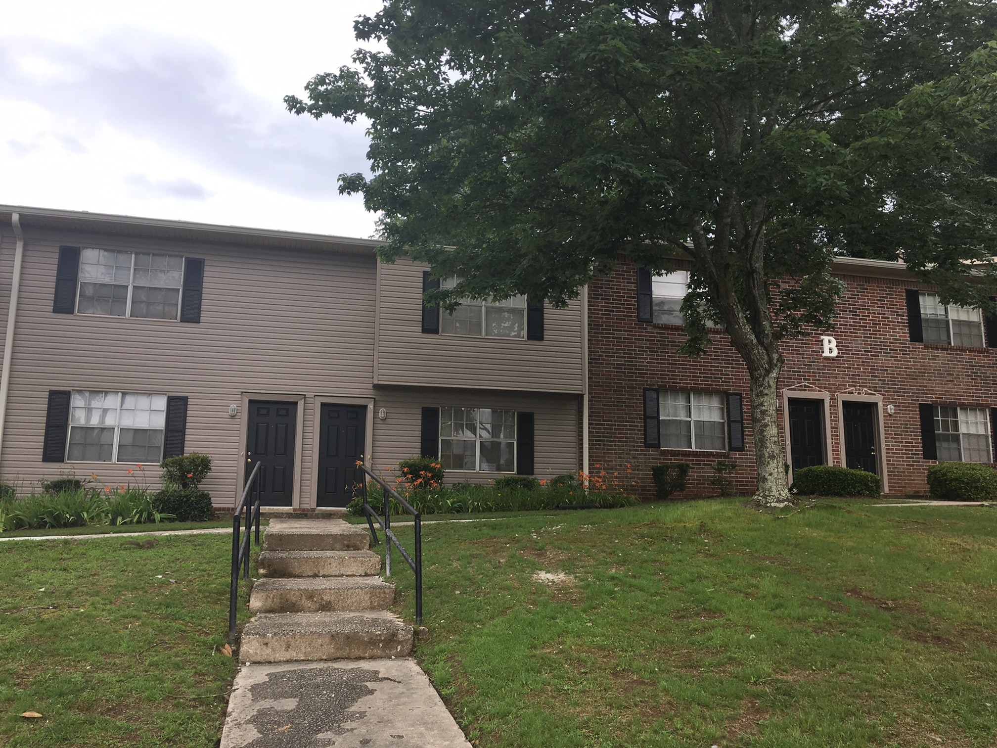 1 3 Bed Apartments Check Availability Kingstown Townhomes