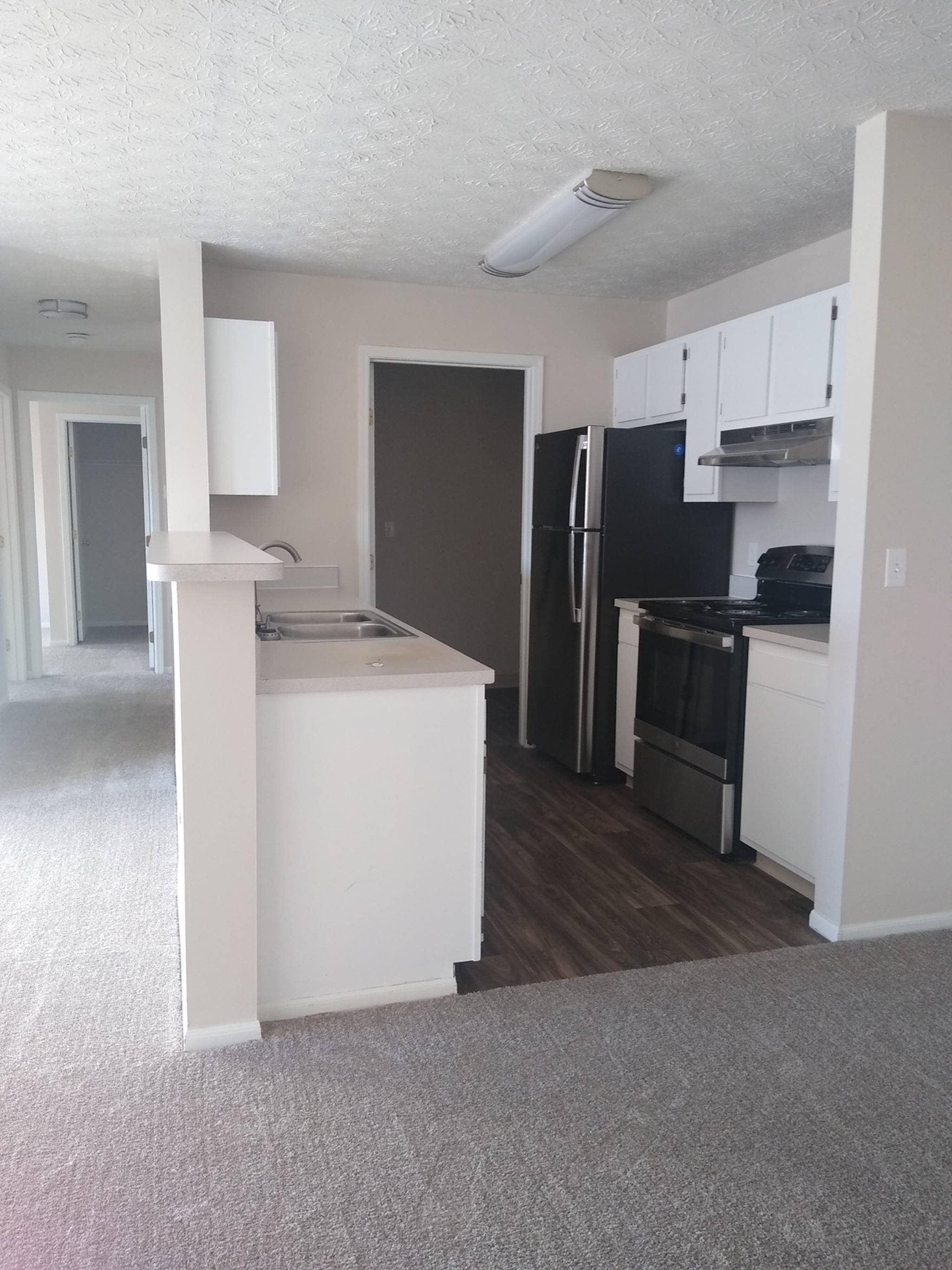 View Photos The Links Apartments