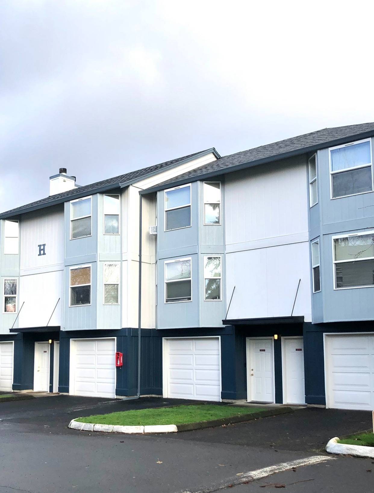 View Photos Ashley Terrace