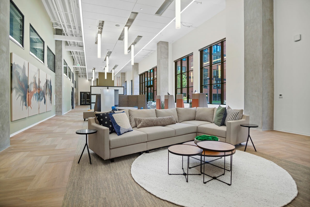 Photos The Broadview at Vanderbilt Apartments in Nashville, TN