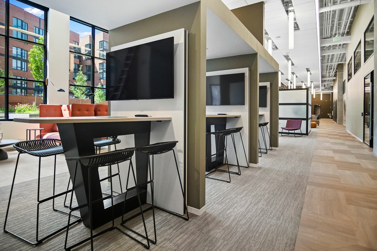 Photos The Broadview at Vanderbilt Apartments in Nashville, TN