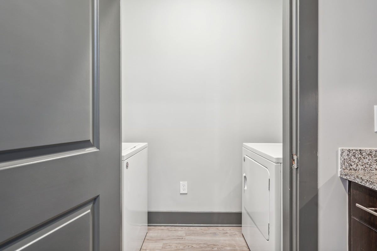 Ocala 2x2 - Furnished Image