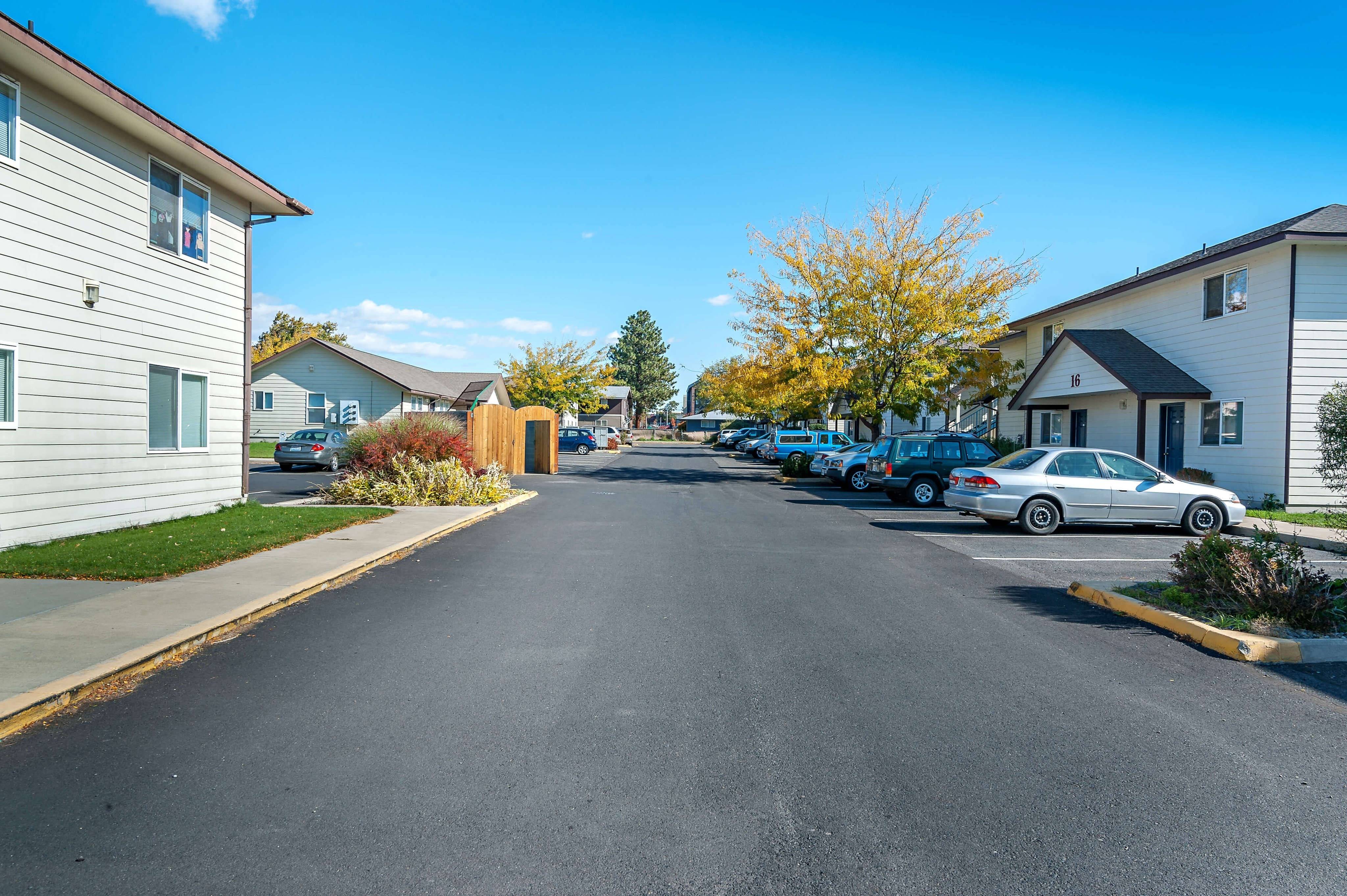 1 3 Bed Apartments Check Availability Rainier Apartments