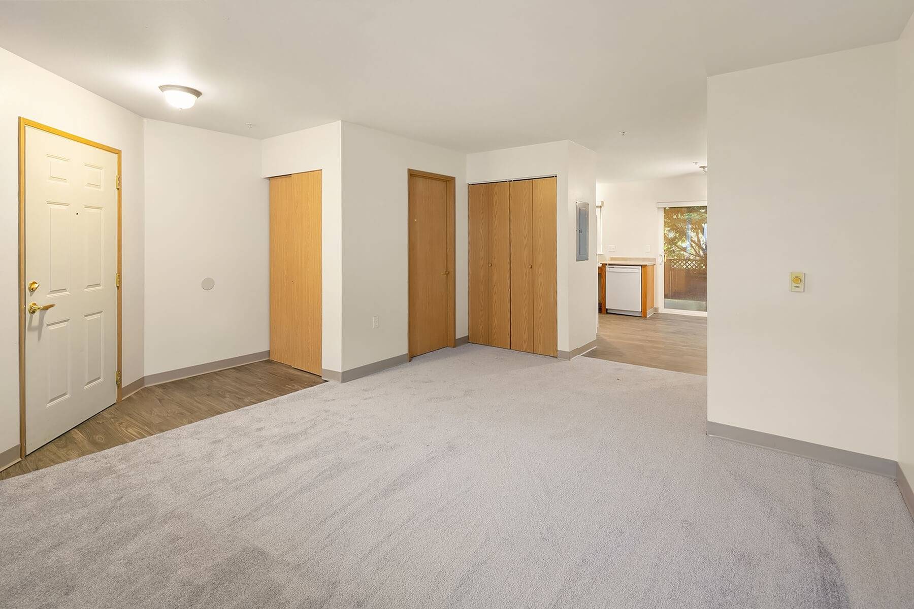 1x1 1 Bed Apartment Edgemont