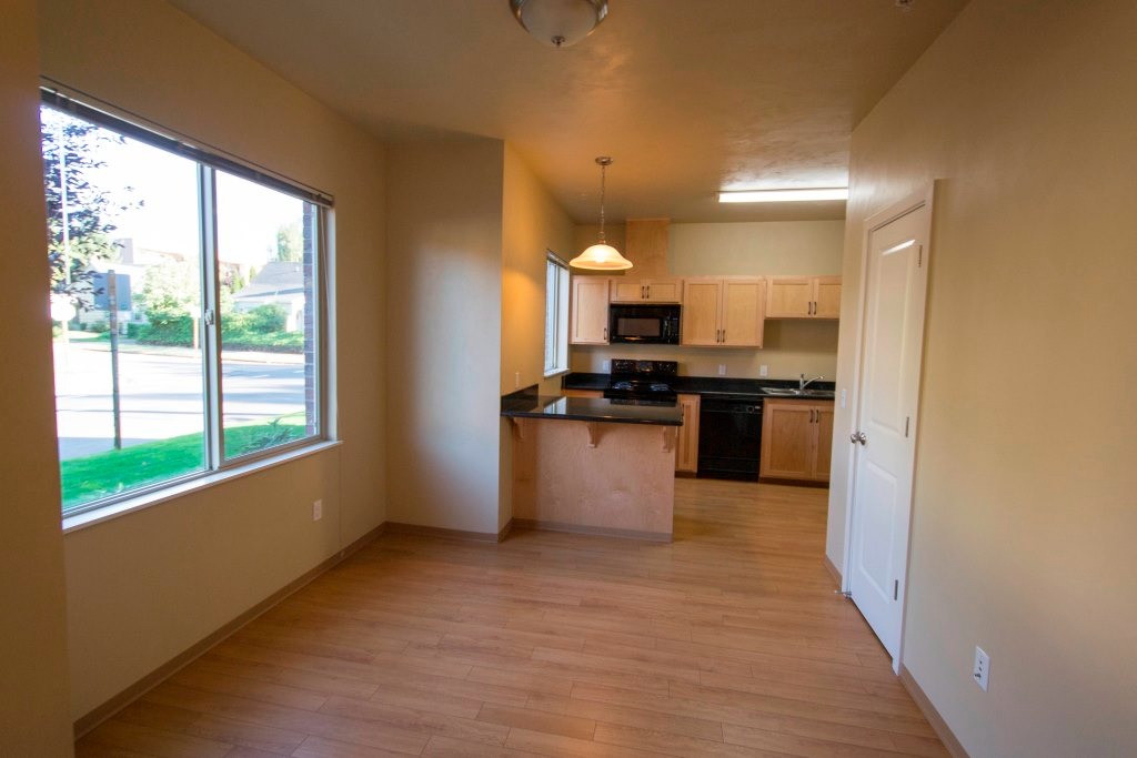 2 4 Bed Apartments Check Availability The Madrone