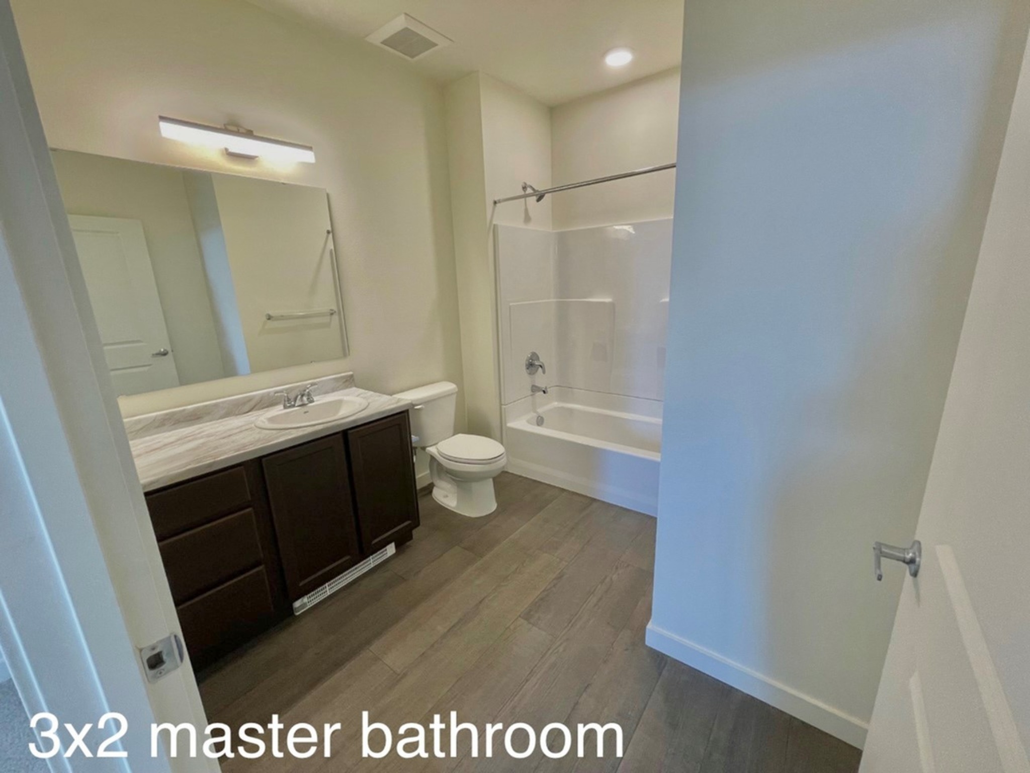 View Photos Range View Apartments