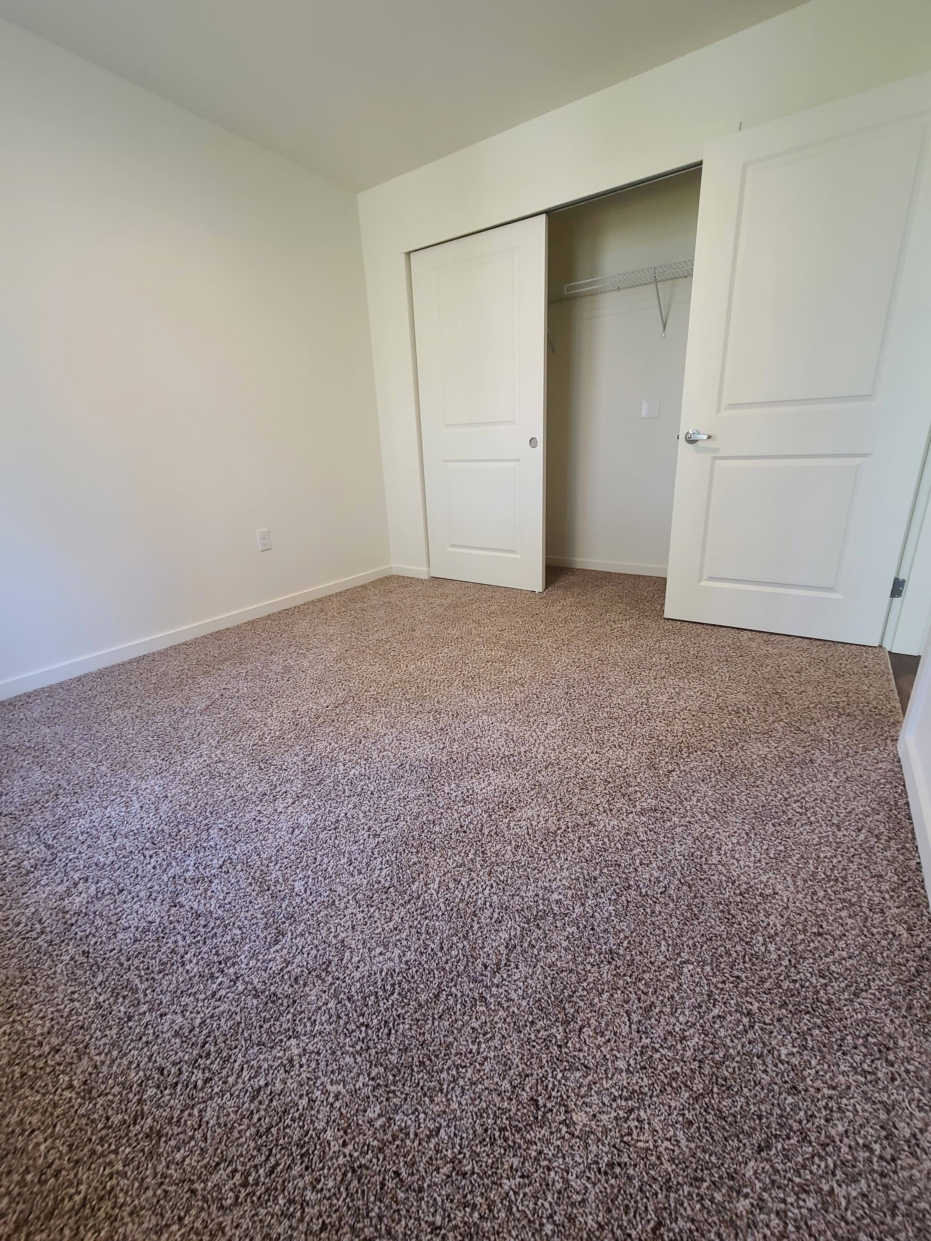 *WAIT LIST ONLY* 1 Bedroom 1 Bed Apartment The Fields Apartments