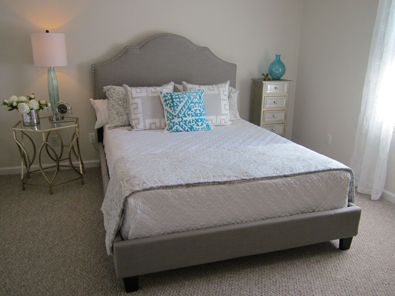 View Photos Woodglen Apartments