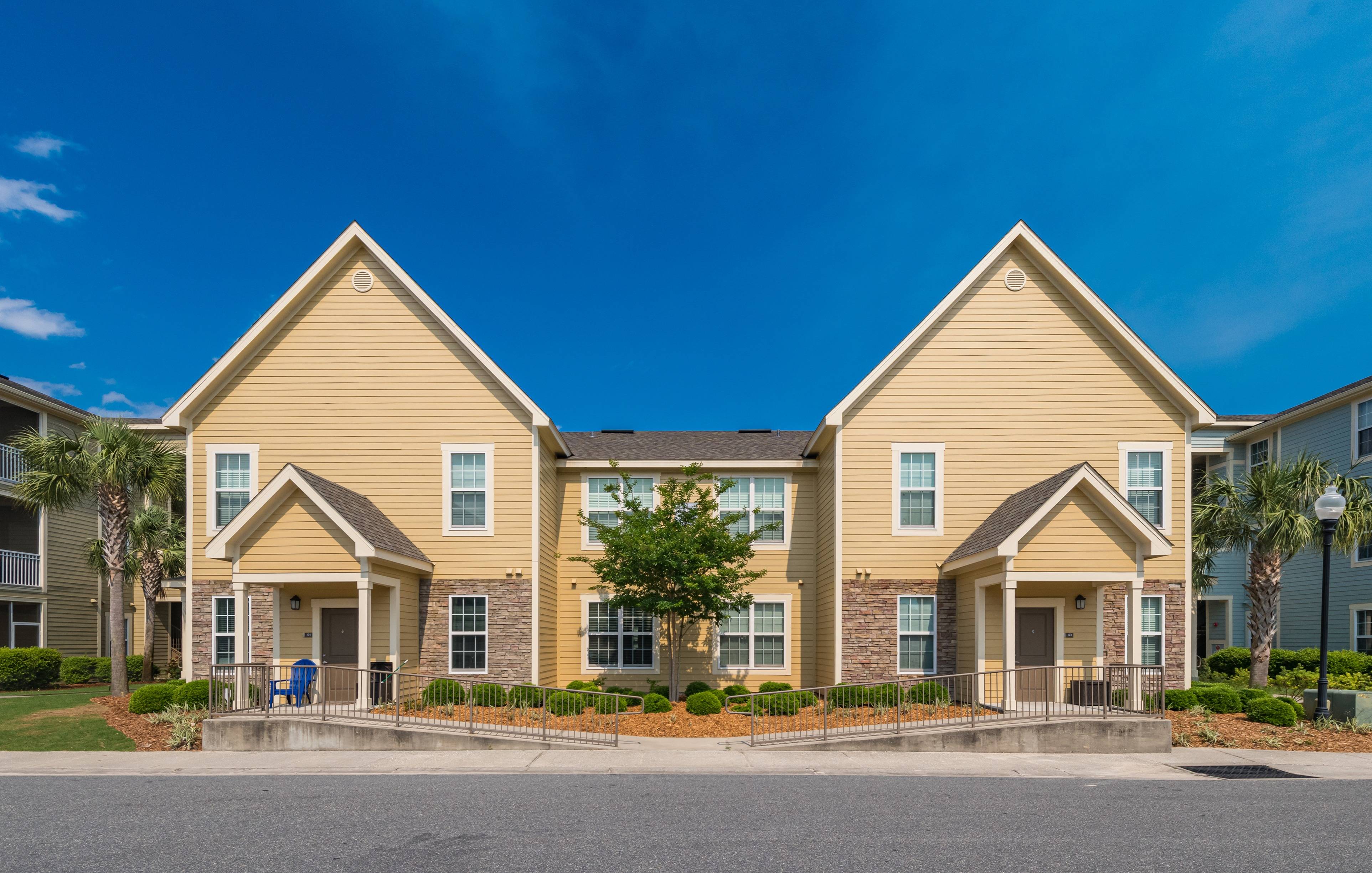 View Photos & Take A Virtual Tour Edgewater Crossings