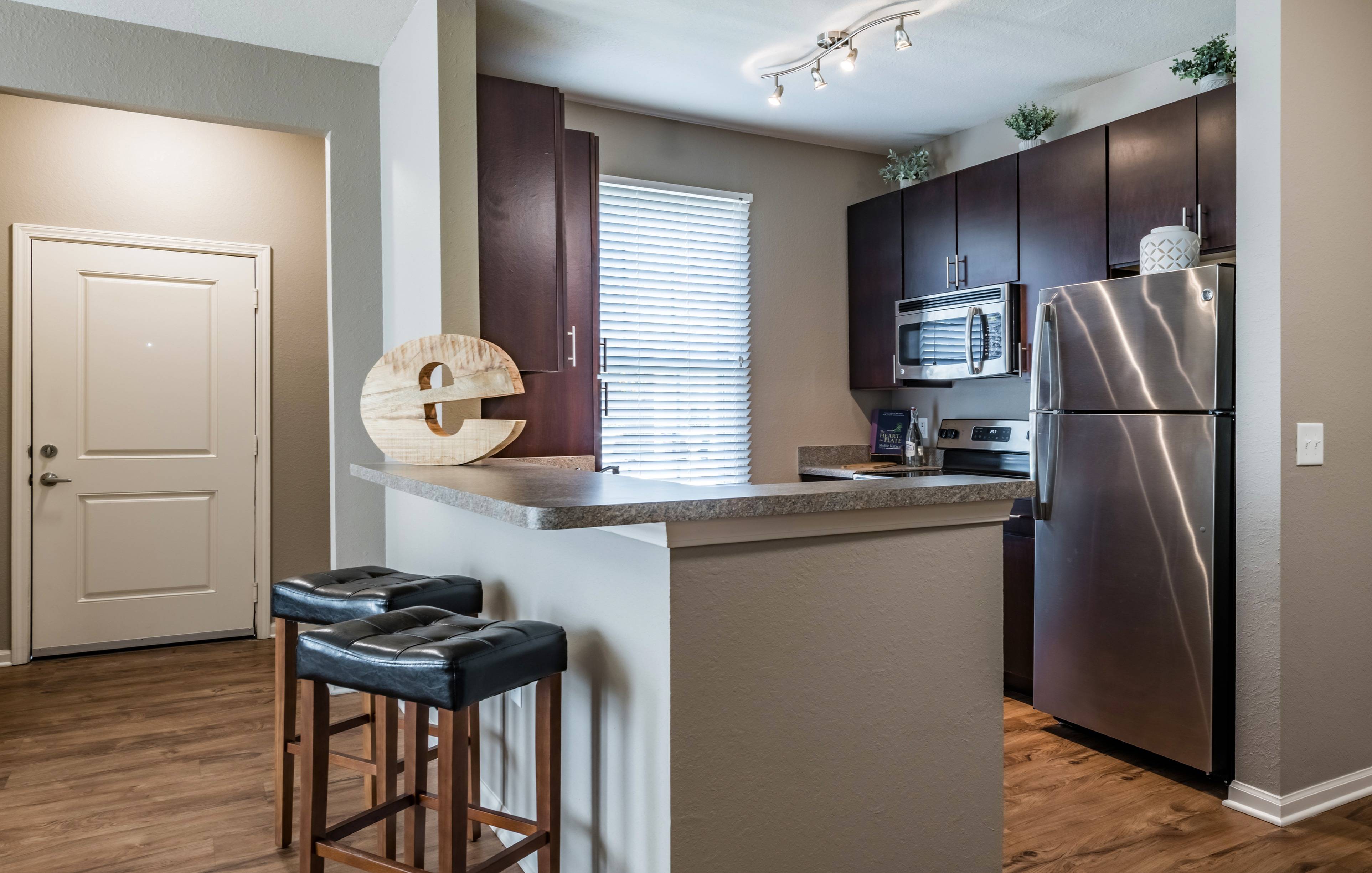 View Photos & Take A Virtual Tour Edgewater Crossings