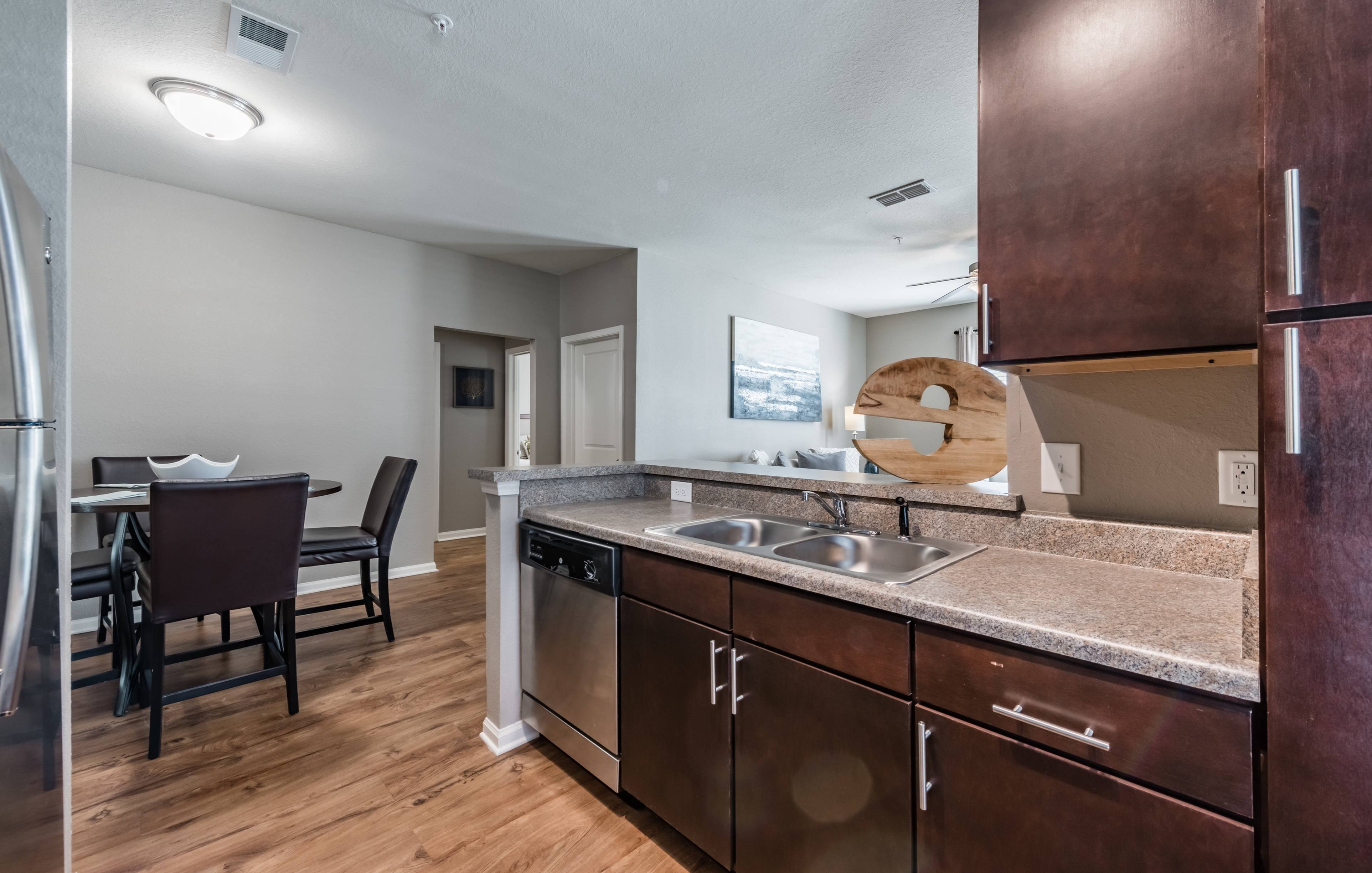 View Photos & Take A Virtual Tour Edgewater Crossings