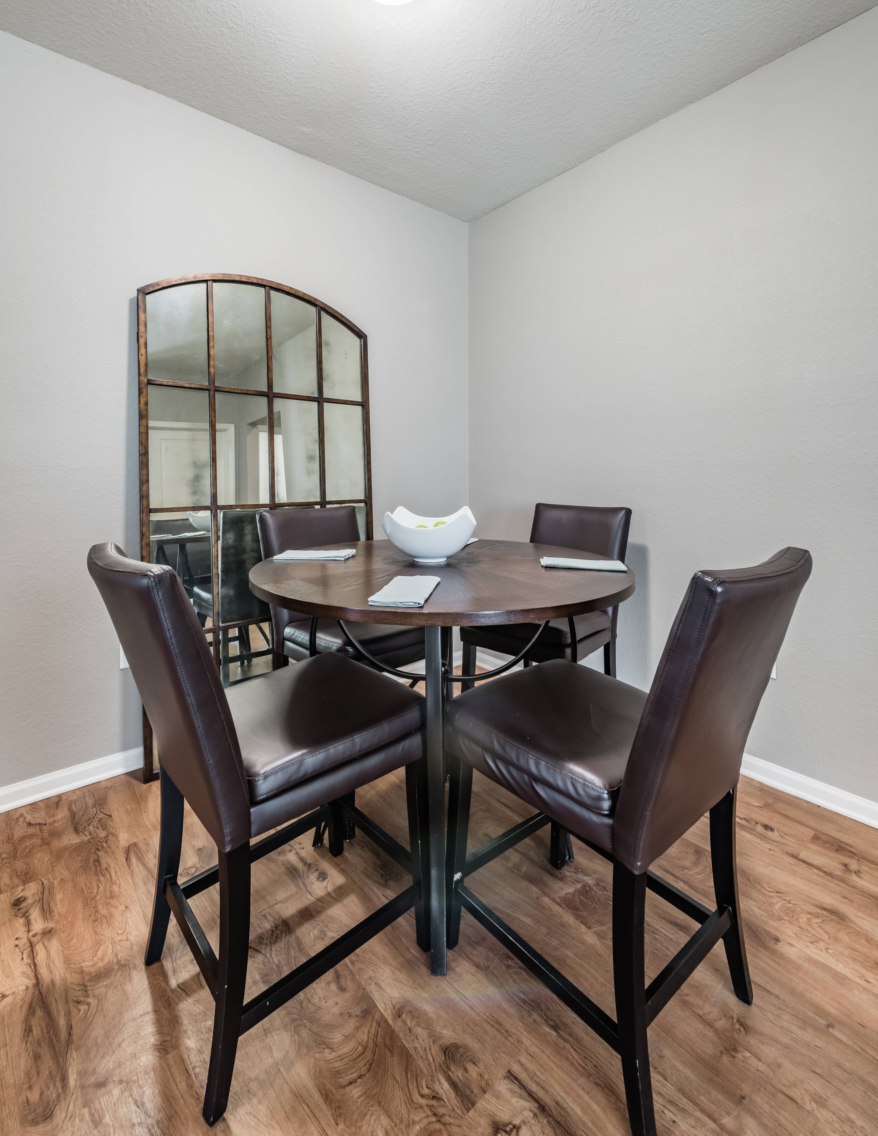 View Photos & Take A Virtual Tour Edgewater Crossings