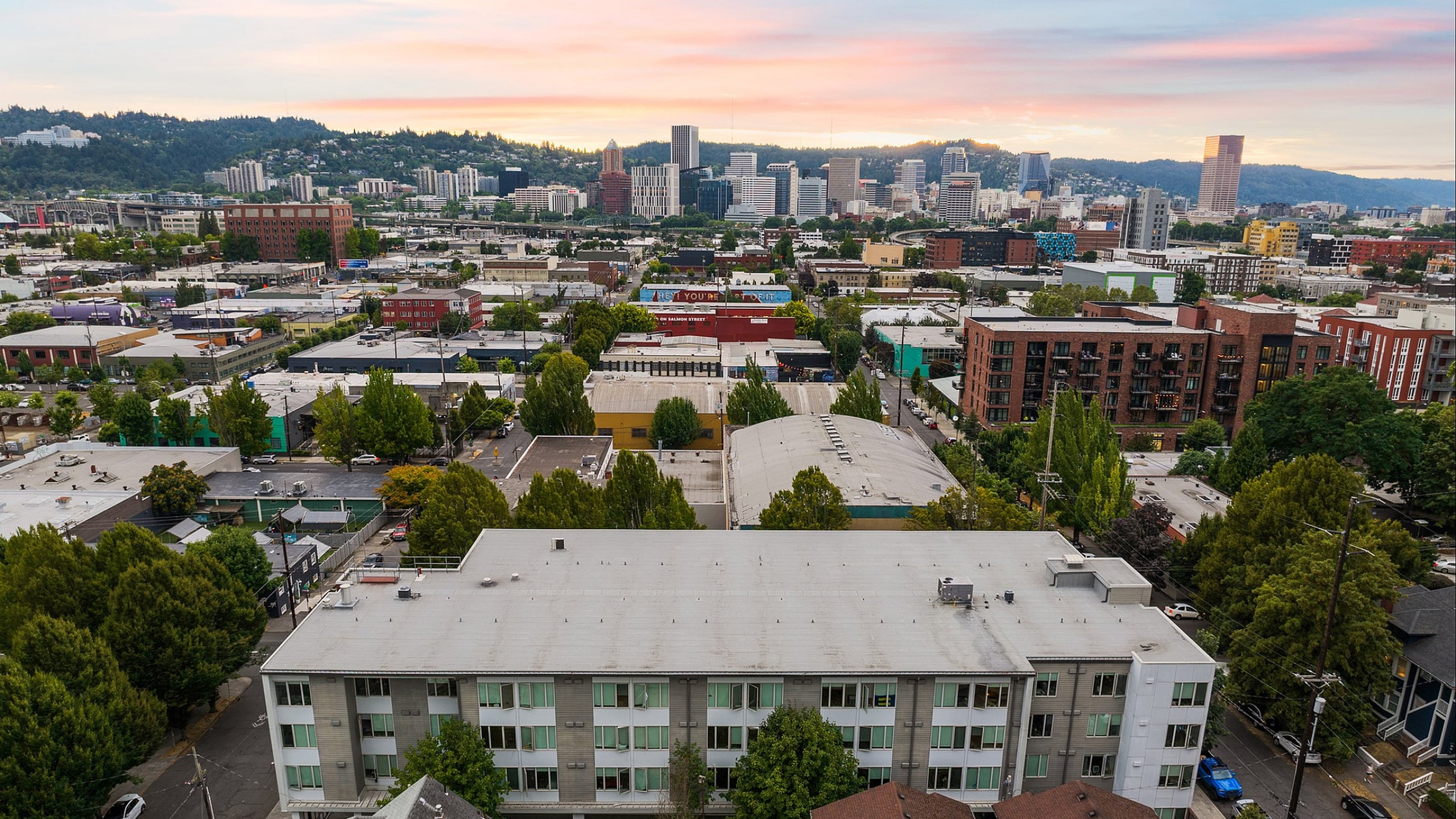 East 12 Lofts conveniently located in Portland, OR