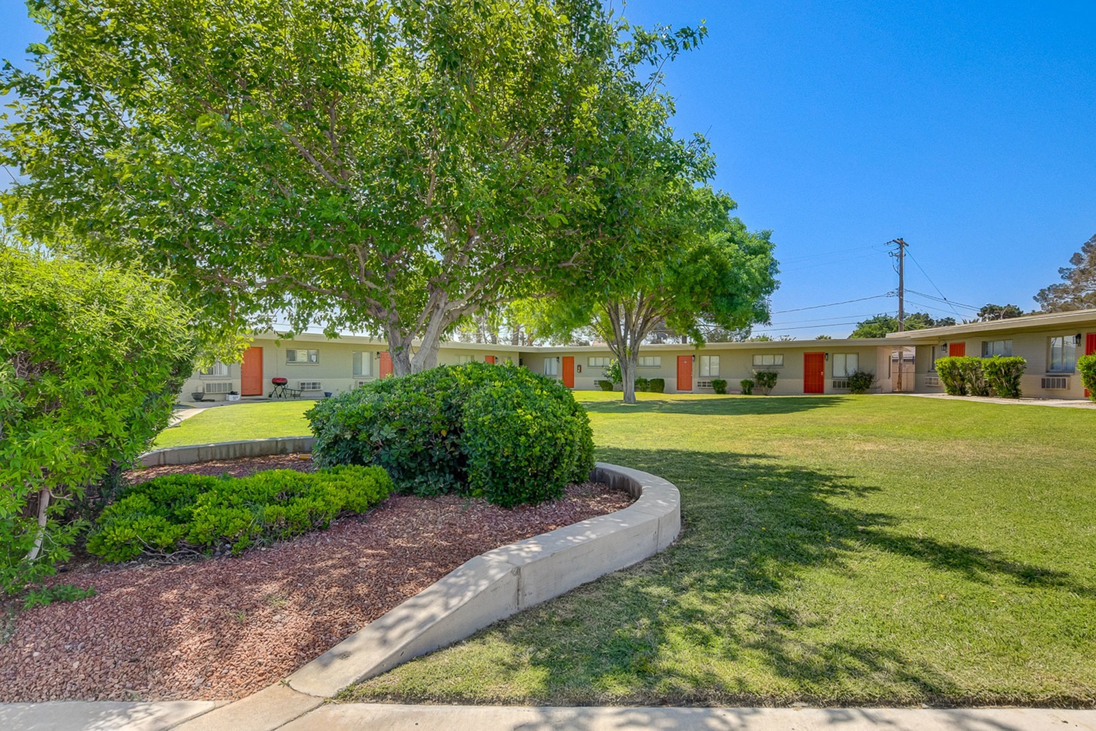 View Photos Living Desert Apartments