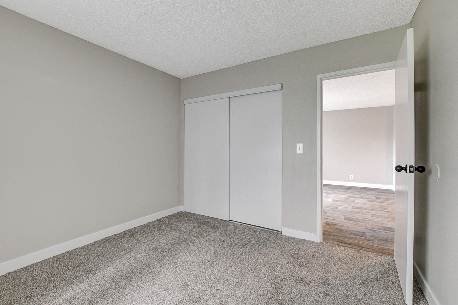 View Photos Cameron Apartments