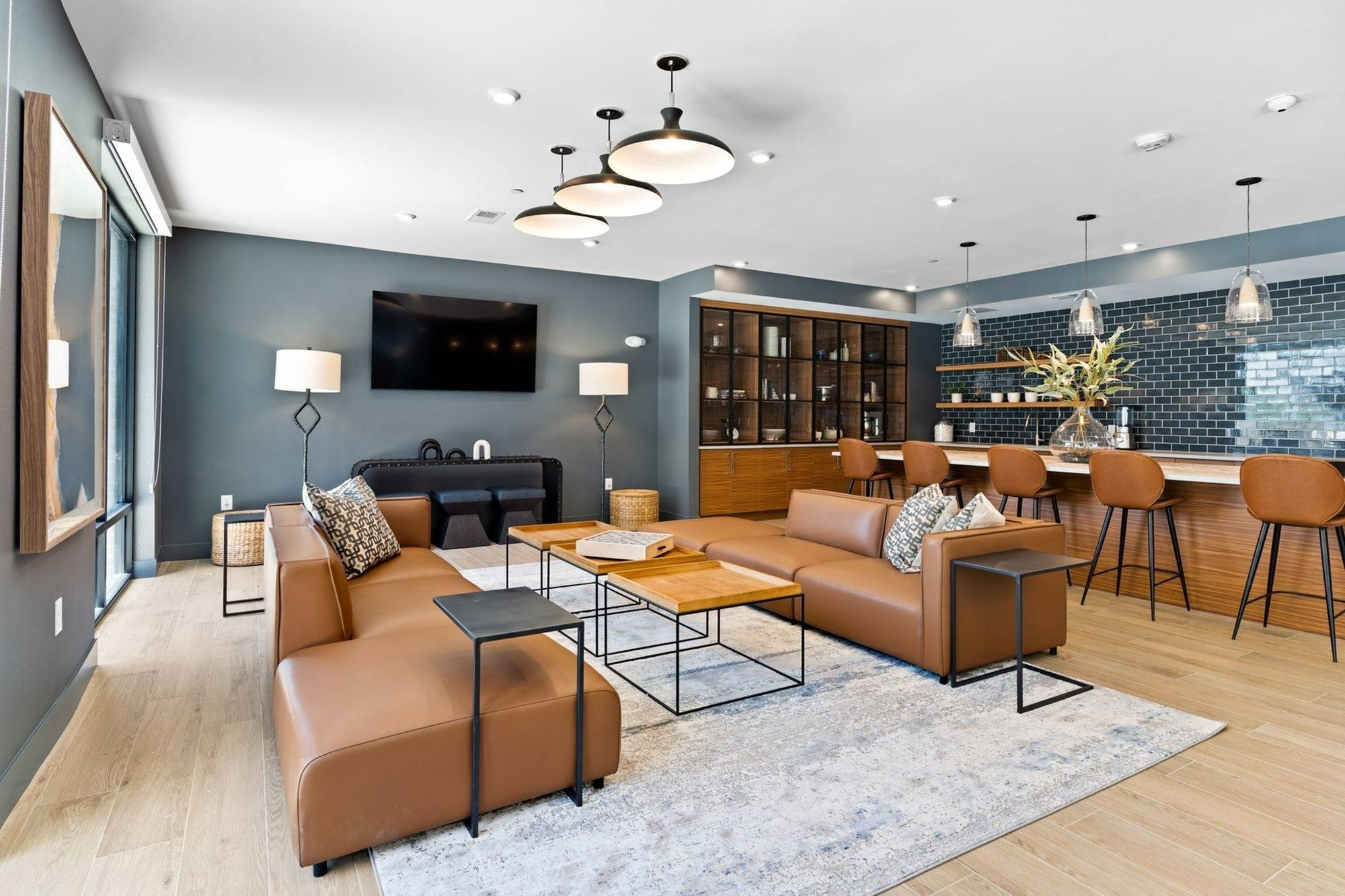 Photos of Park Avenue Apartments