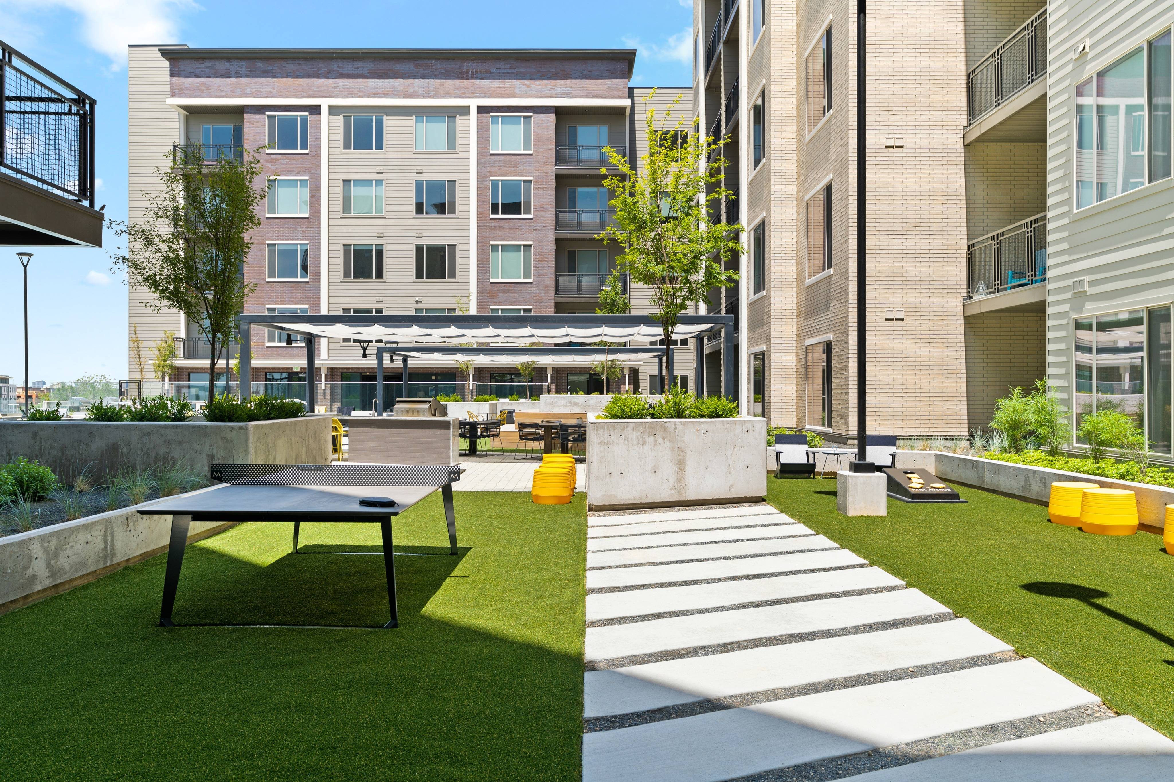 Photos of Park Avenue Apartments