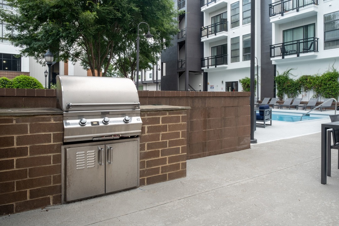 Amenities Alister Uptown Apartments in Charlotte, NC