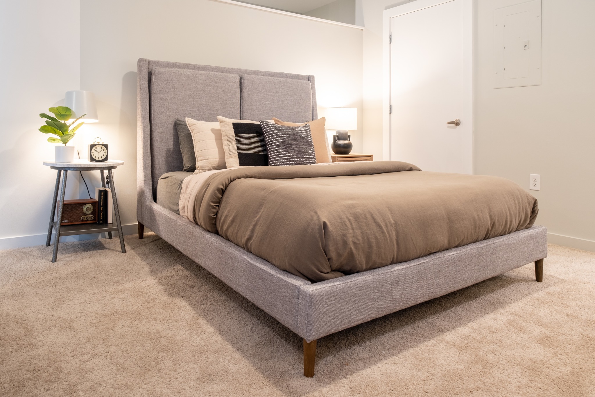 Amenities Alister Uptown Apartments in Charlotte, NC