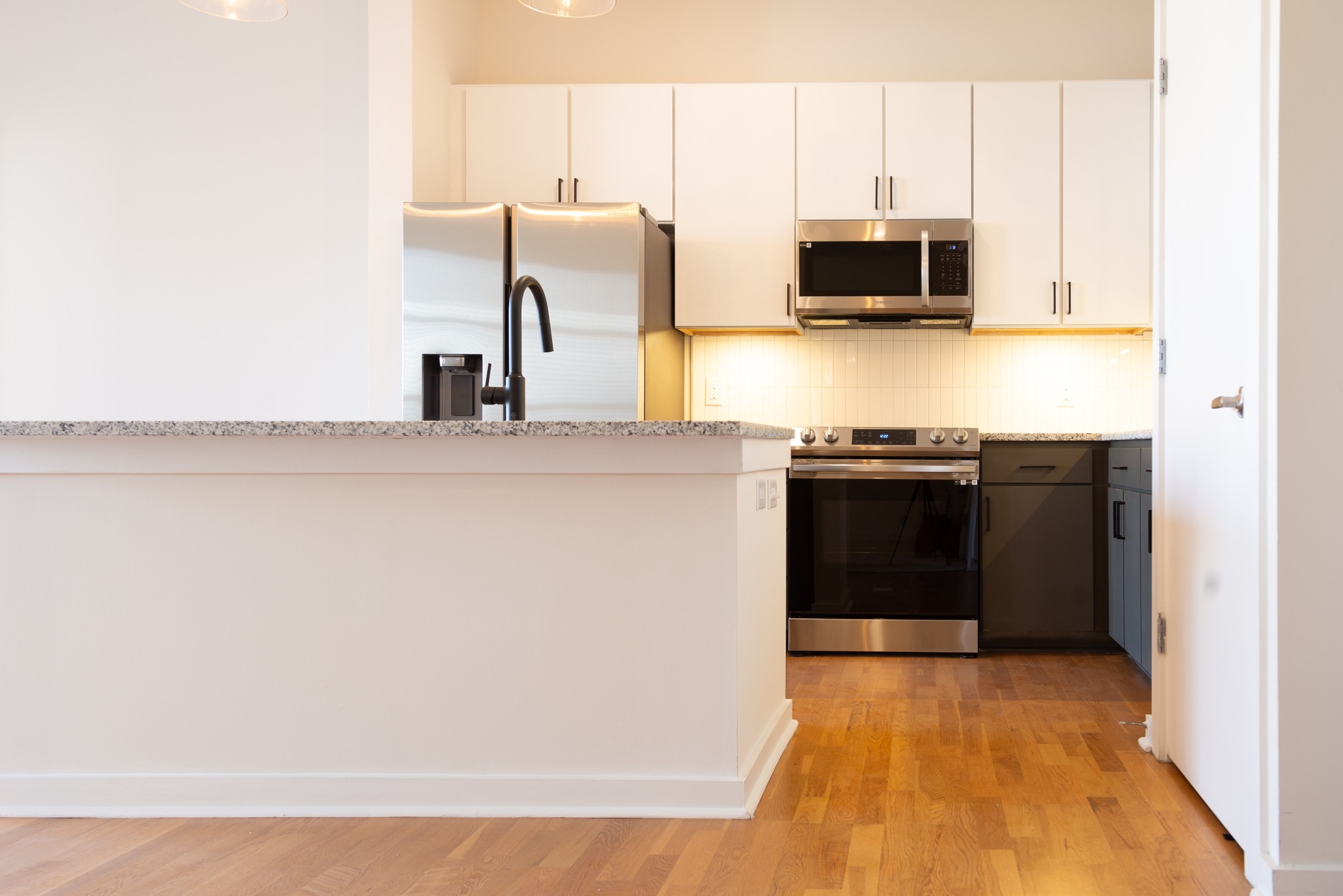 Amenities Alister Uptown Apartments in Charlotte, NC