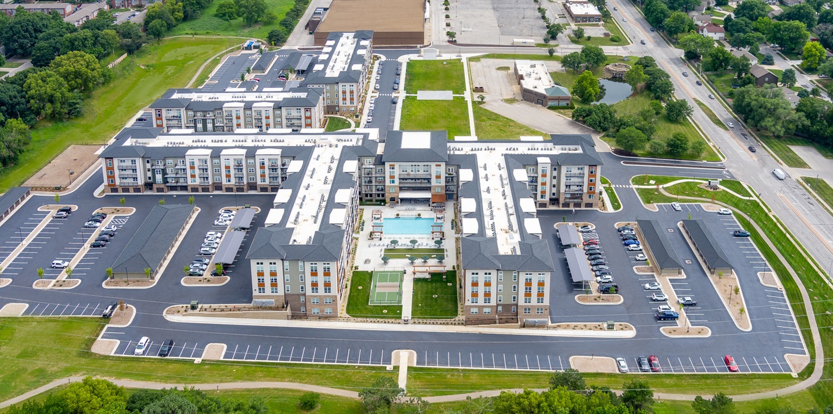 Photos The Chadwick Apartments in Shawnee, Kansas