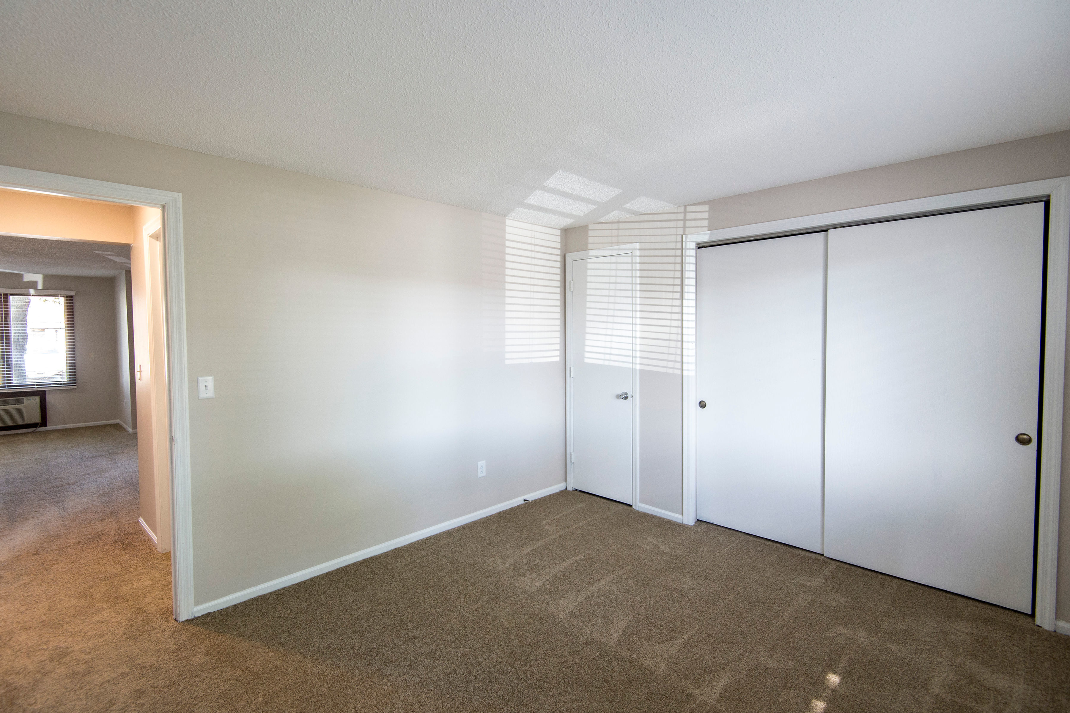 View Photos Brentwood Park Apartments