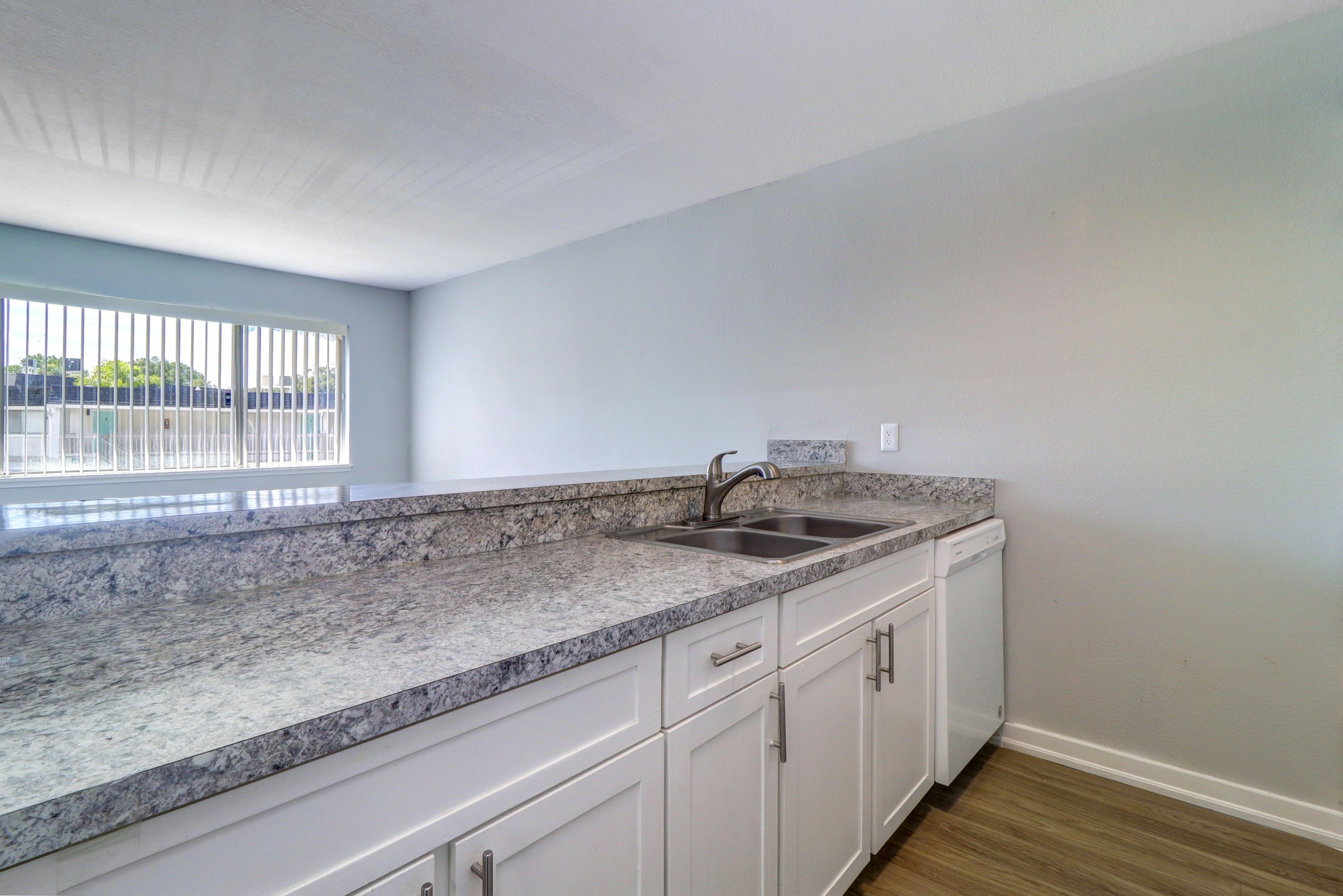 View Photos & Take A Virtual Tour The River Pointe Apartments