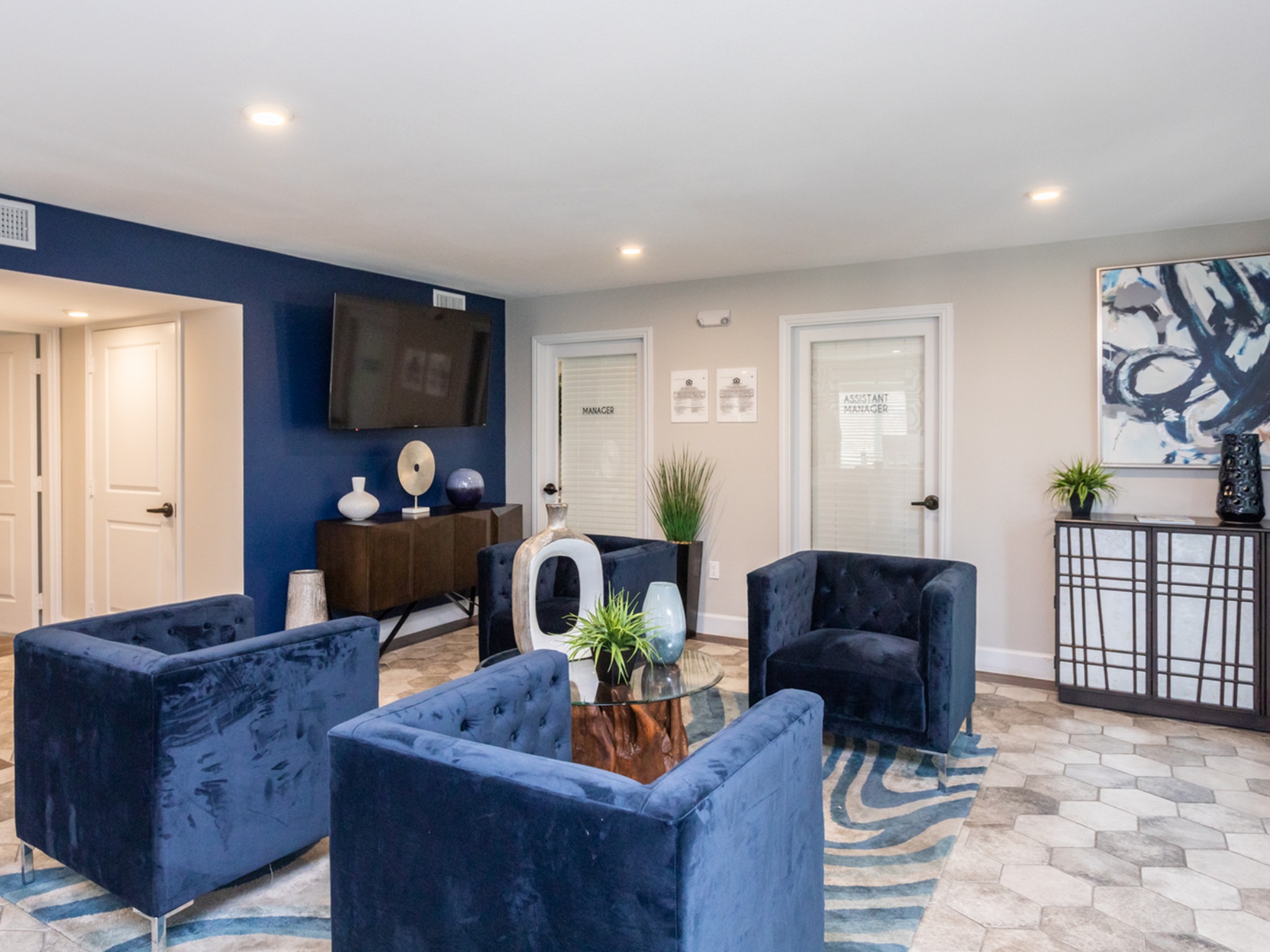 View Photos & Take A Virtual Tour Stratford House Apartments