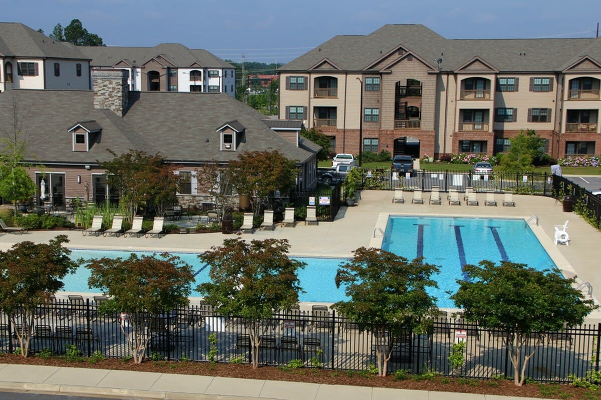 Randolph Pointe Apartments