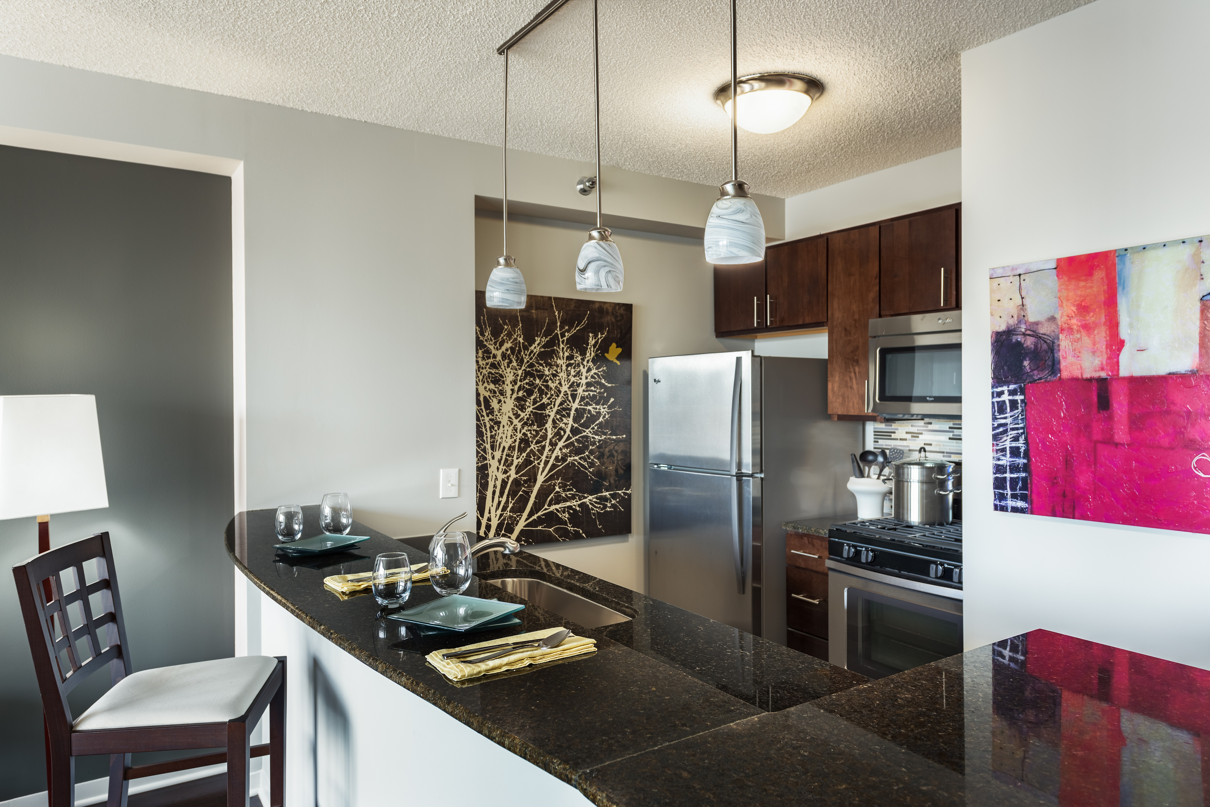 Modern Kitchen | The Streeter Luxury Apartments