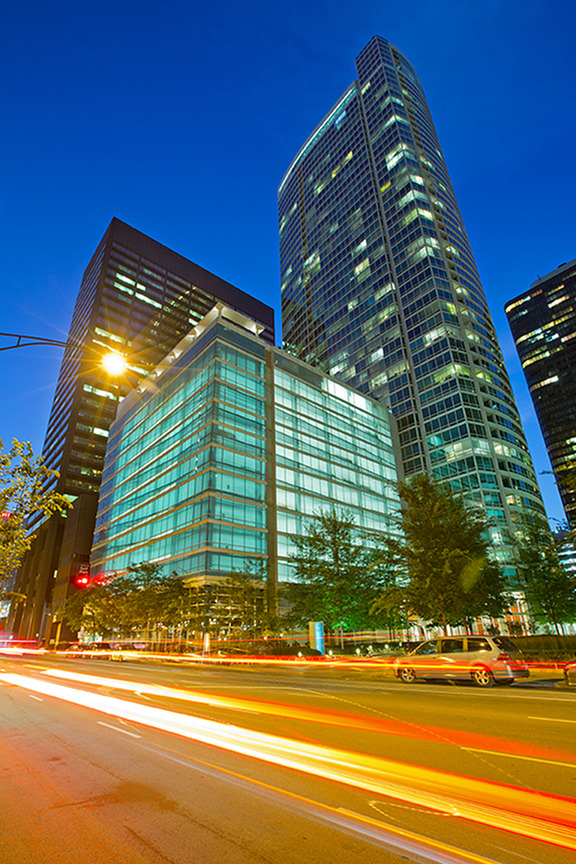 Apartment Exterior | The Streeter Luxury Apartments