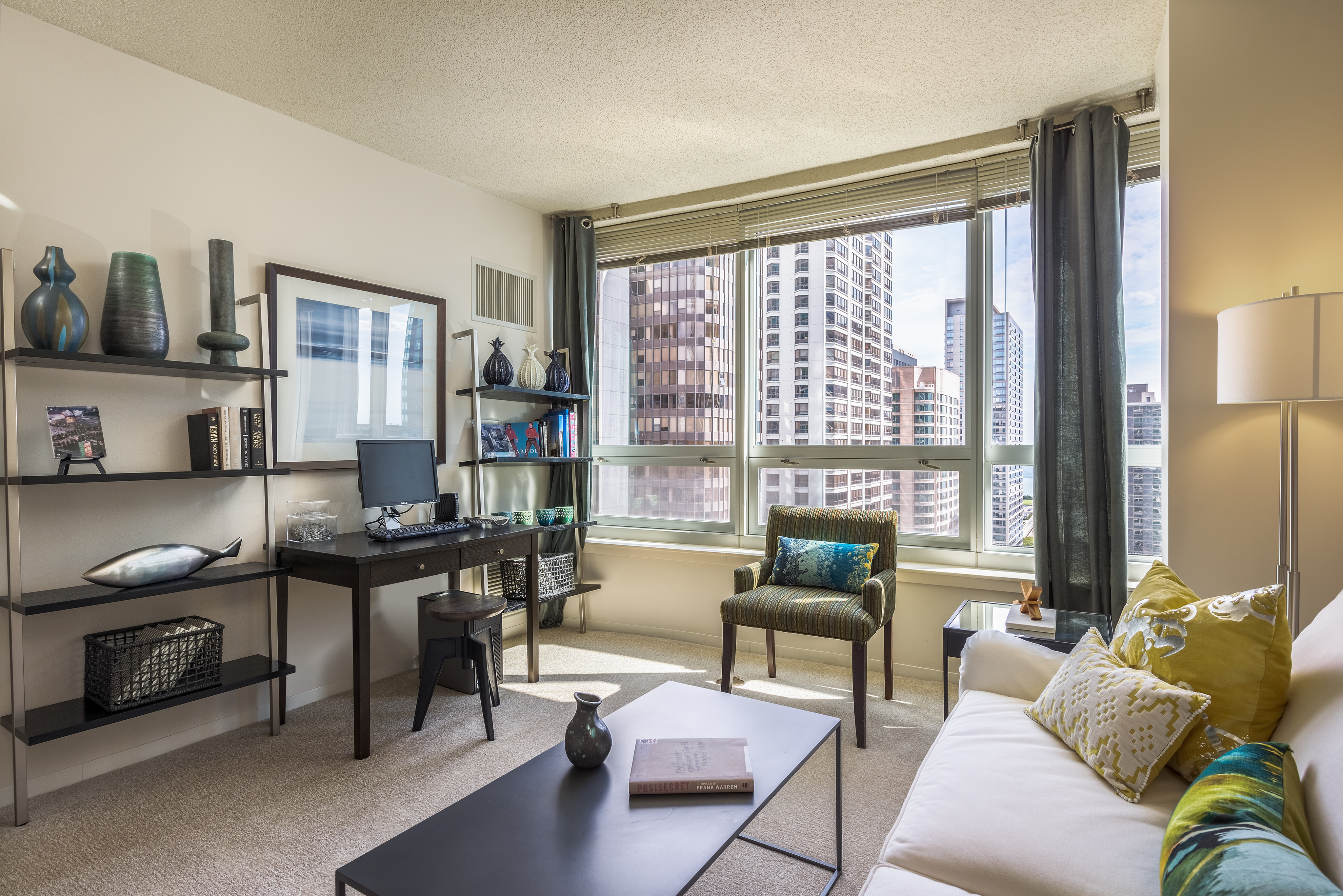 Elegant Living Area | The Streeter Luxury Apartments