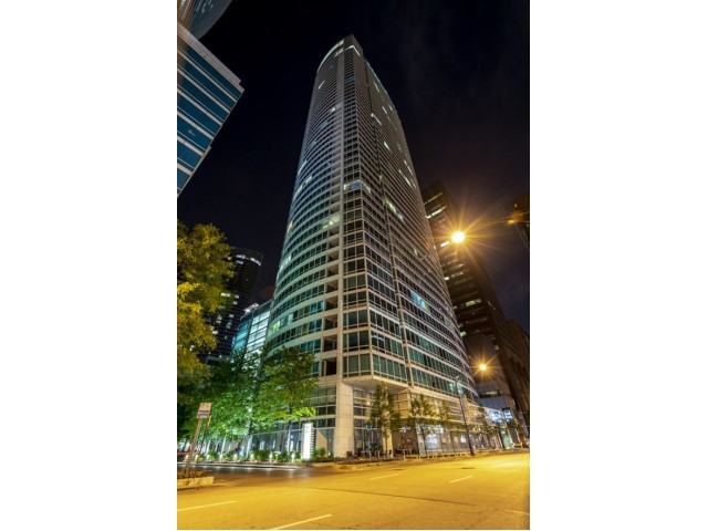 Apartments in Chicago, IL | The Streeter