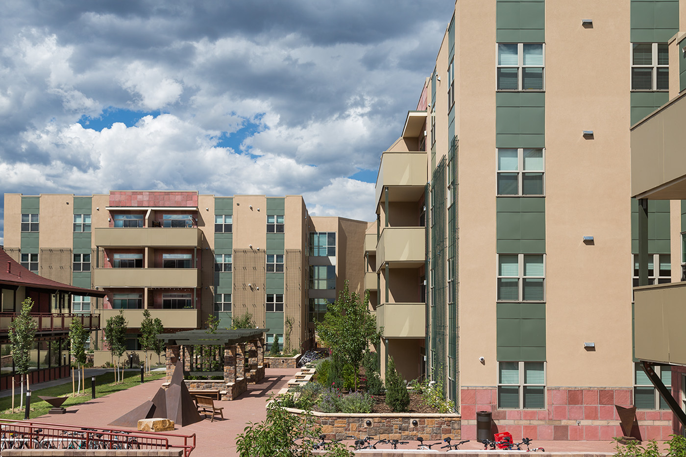 Luxury Amenities Boulder Student Apartments The Lotus