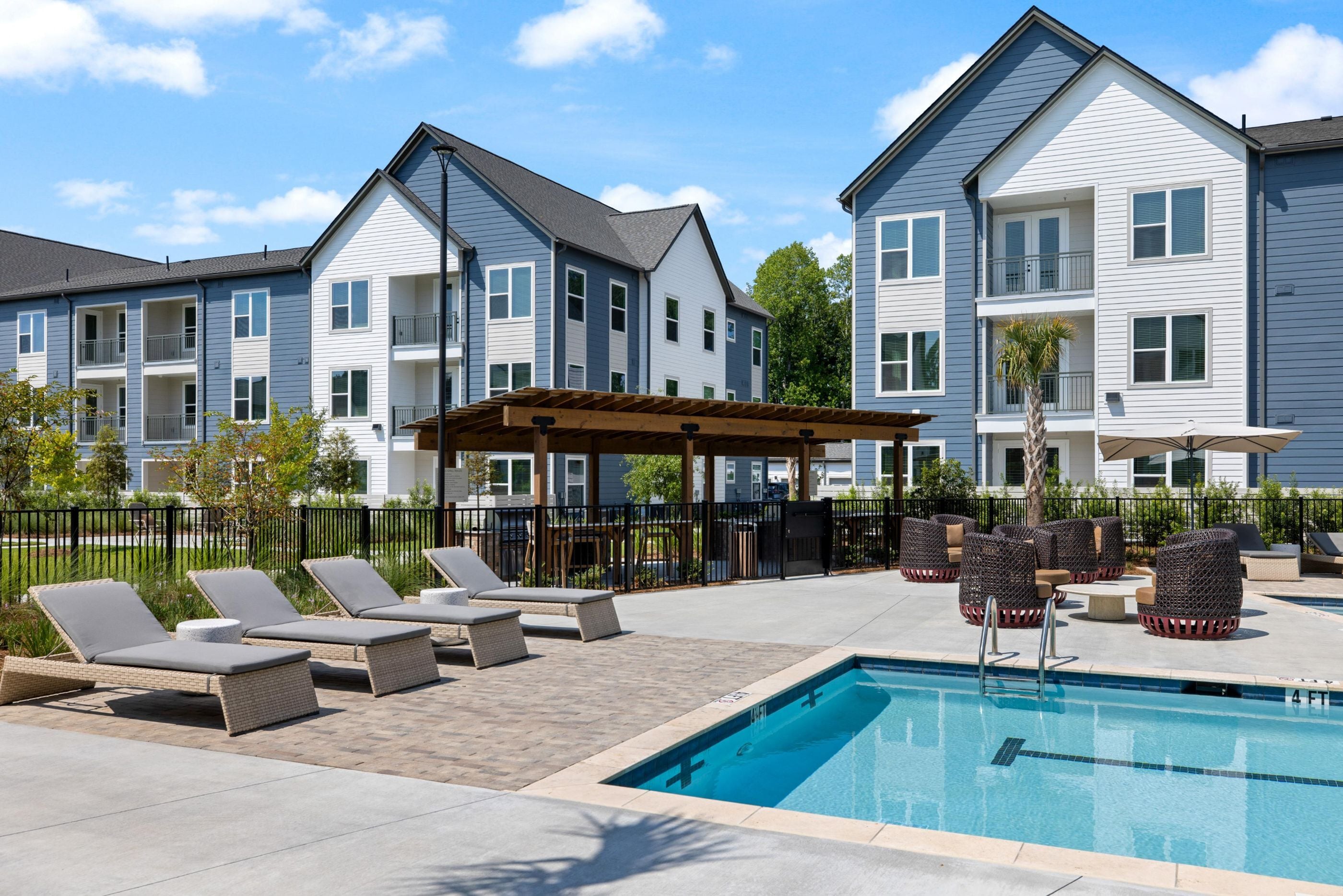 Resort-inspired amenities at Marlowe Summerville