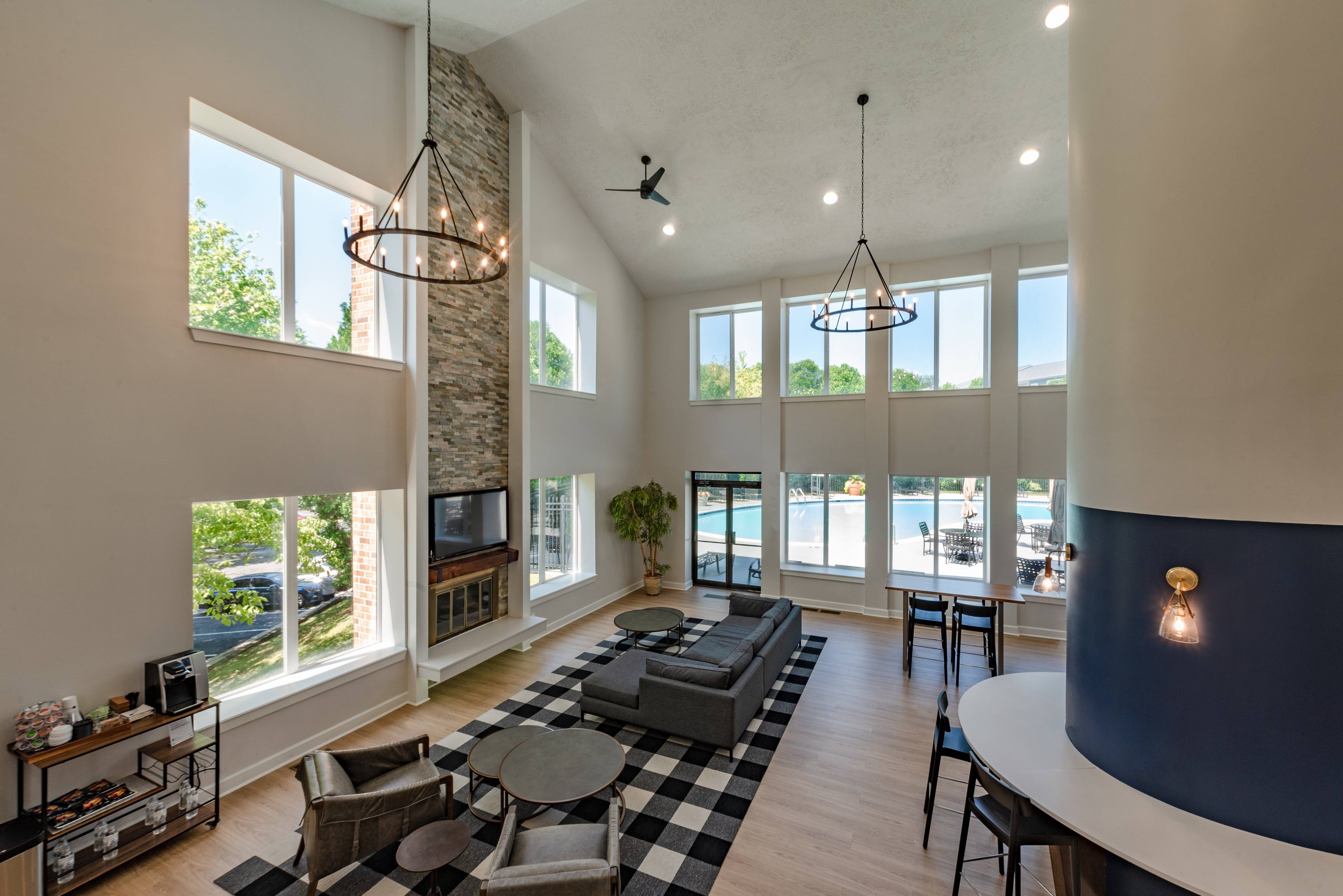 Photos Apartments Near Seneca Creek Avana Northlake