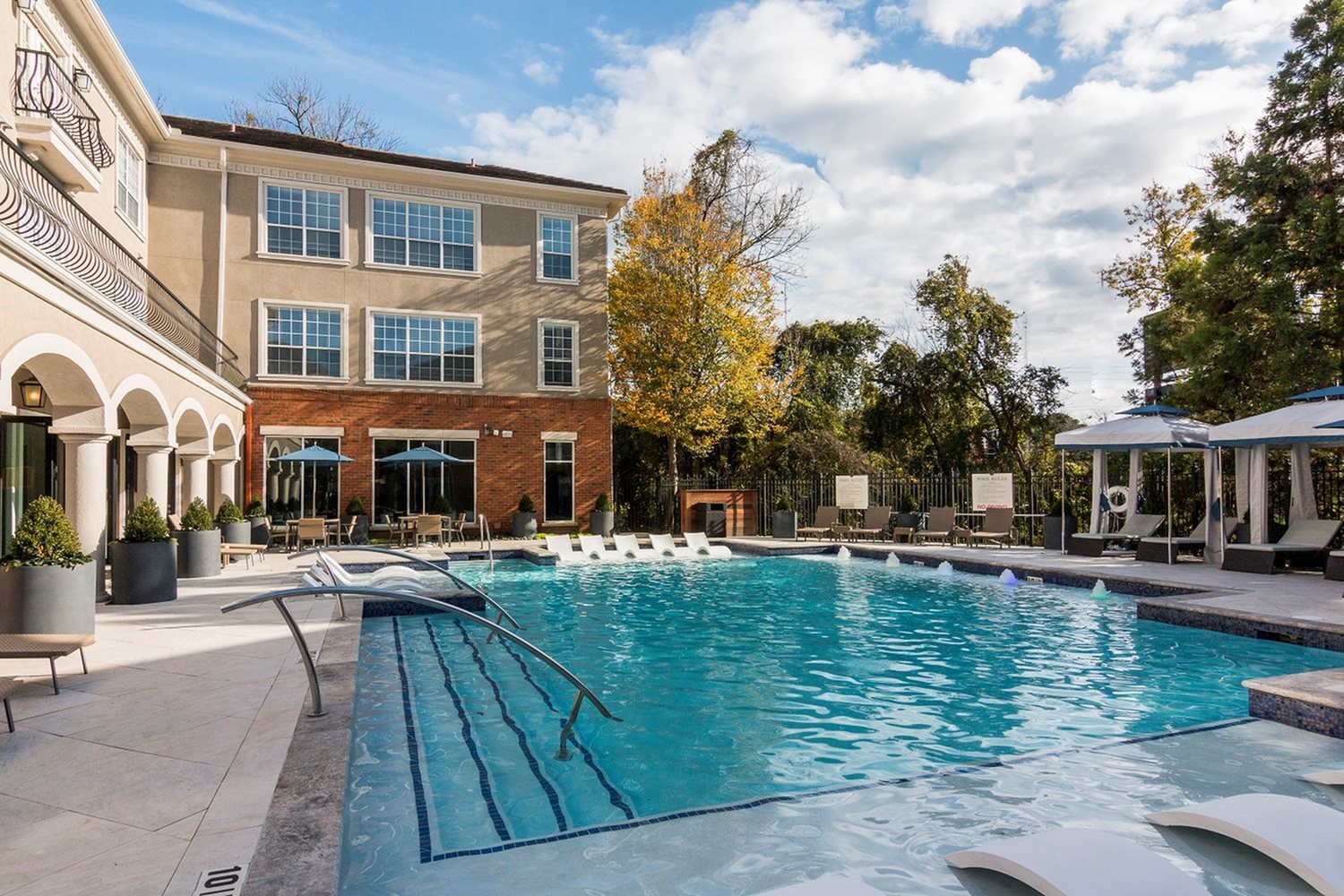 View Photos & Take A Virtual Tour Avana Cheshire Bridge