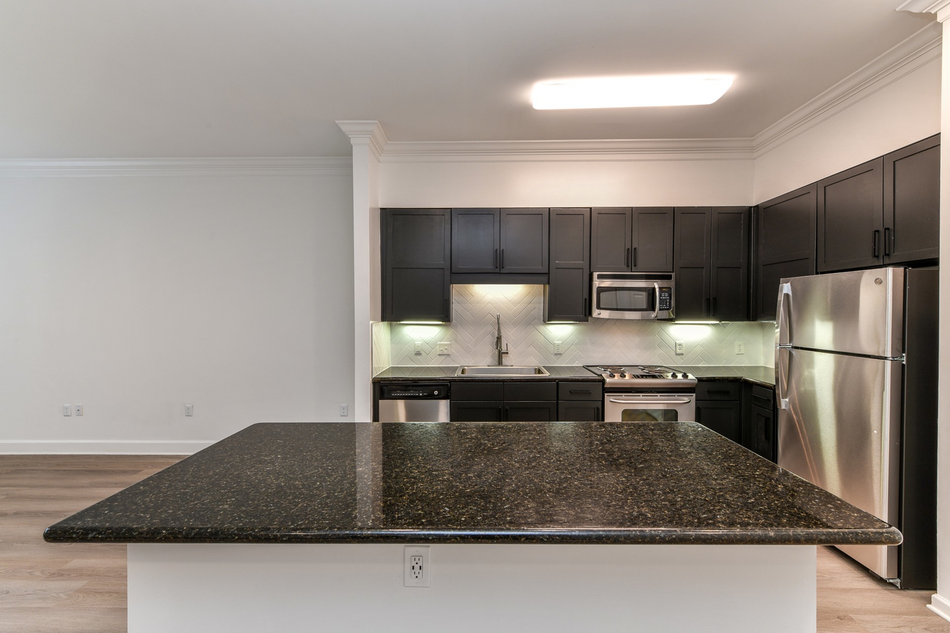 Photos Atlanta Apartment Communities Kingsboro Apartments