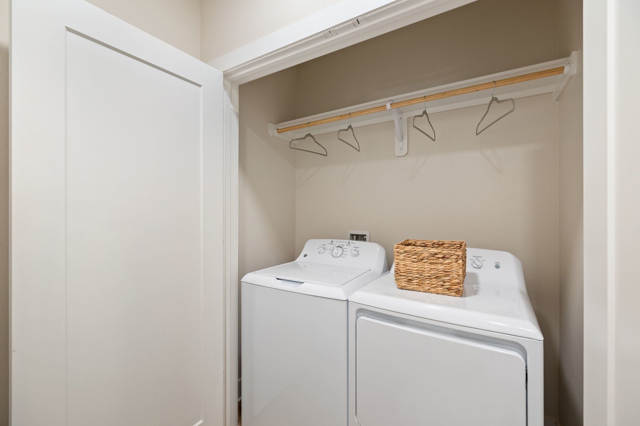 View Photos Elan Harvest Green