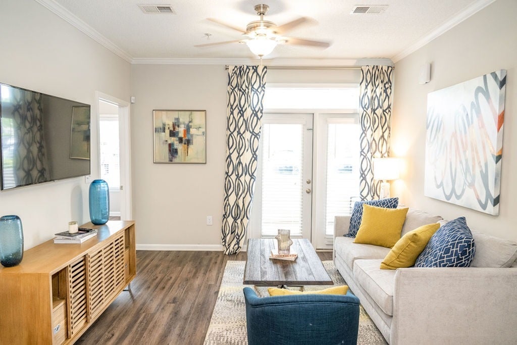 Charlotte NC Apartments With Garages Avant at Steele Creek