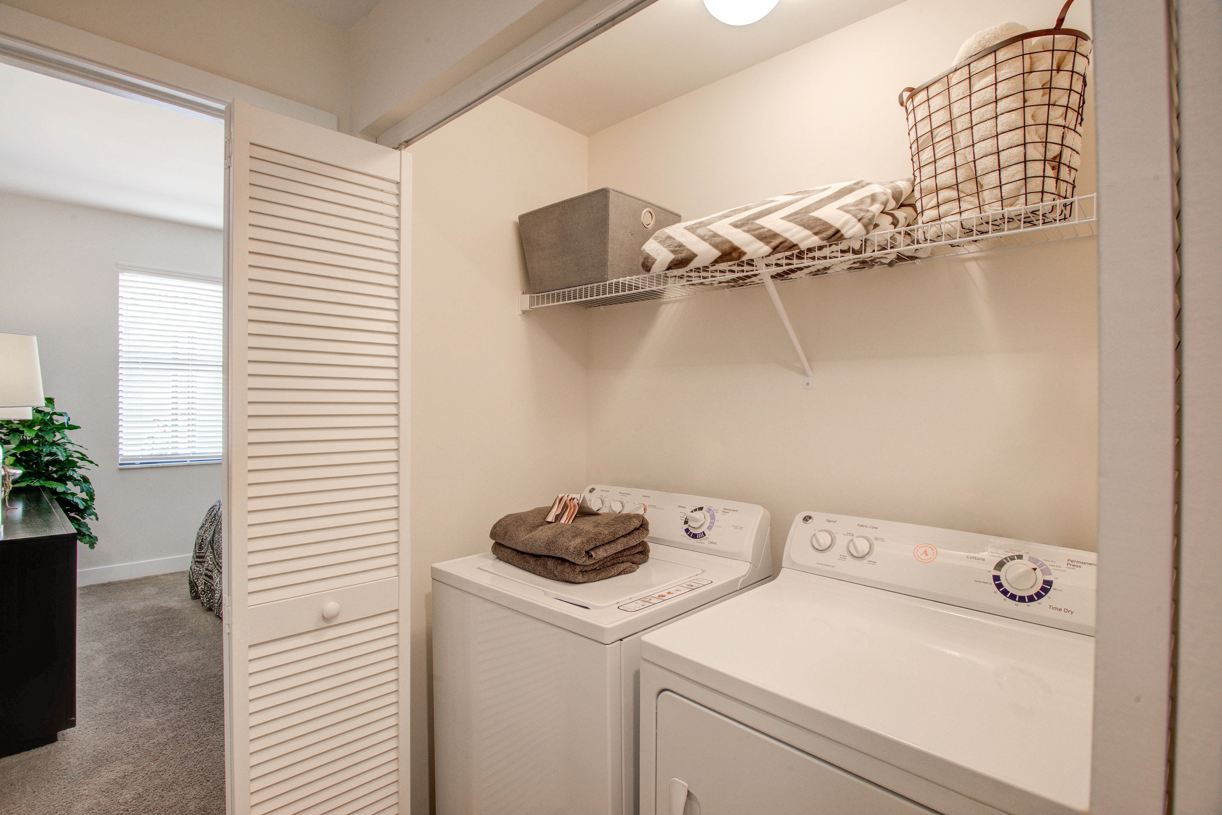 Large capacity washers & dryers
