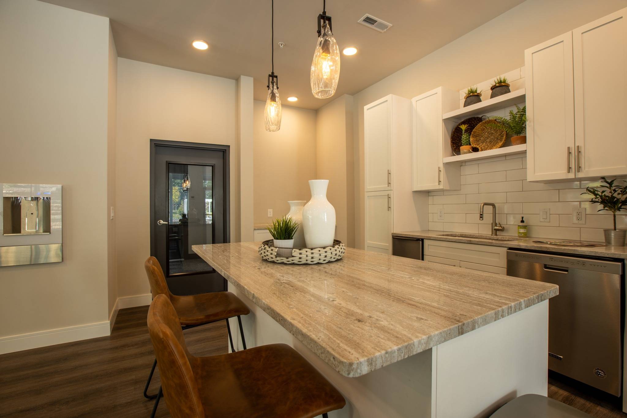 The Elle on Lockwood Apartments in St. Louis